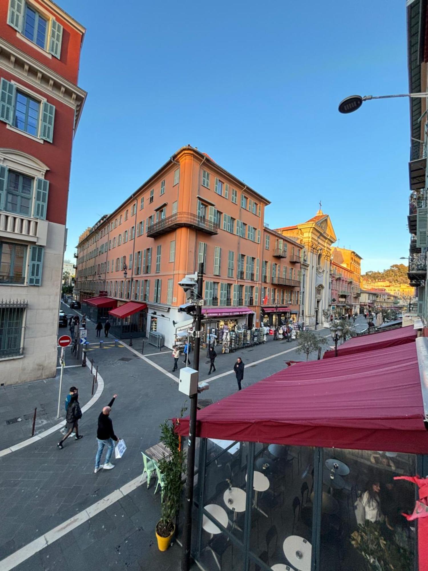 Apartment 4 Couchages Idealement Place Promenade Des Anglais / Cours Saleya Nice