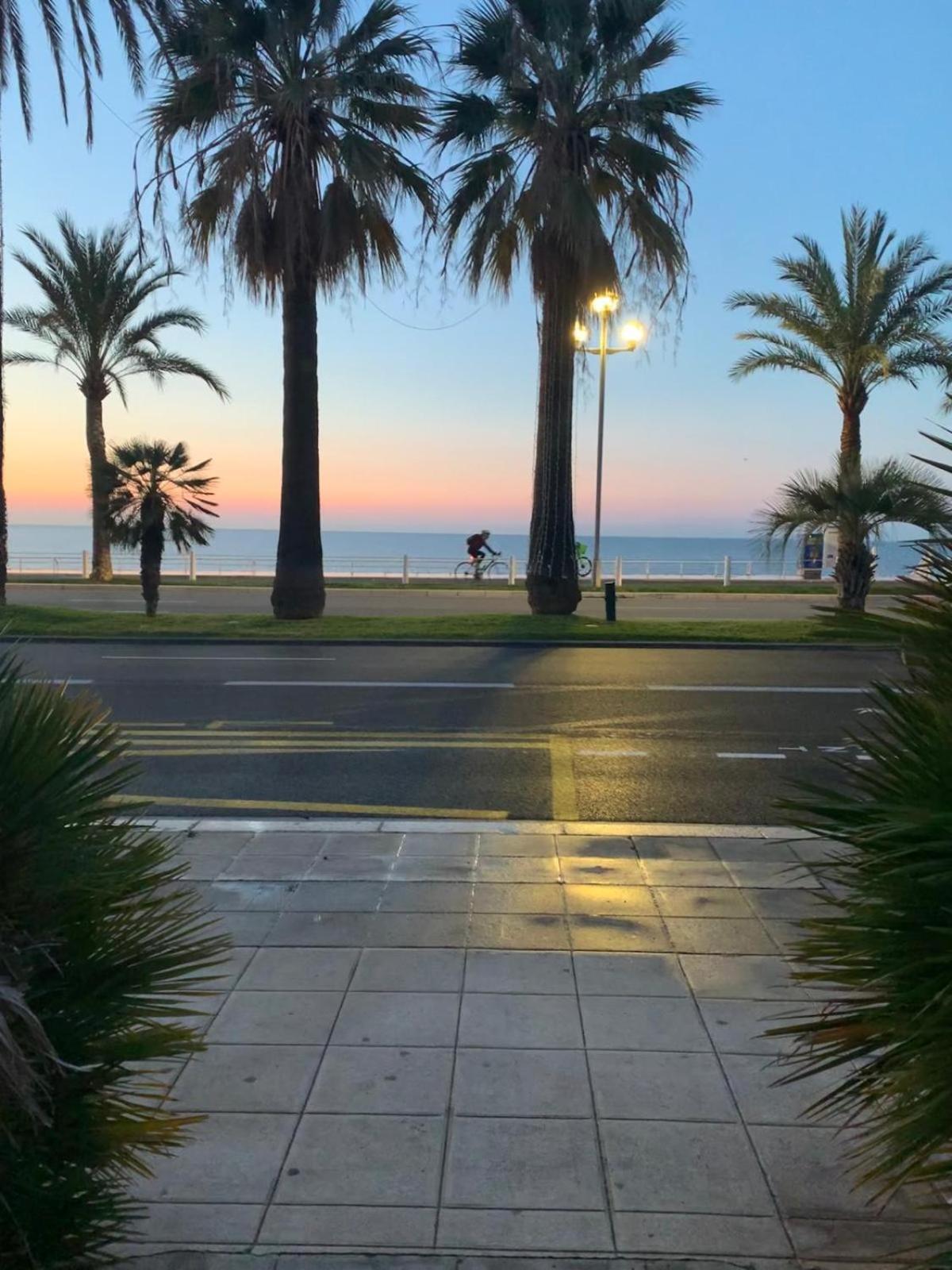 Hotel Flots D'azur Promenade Des Nice