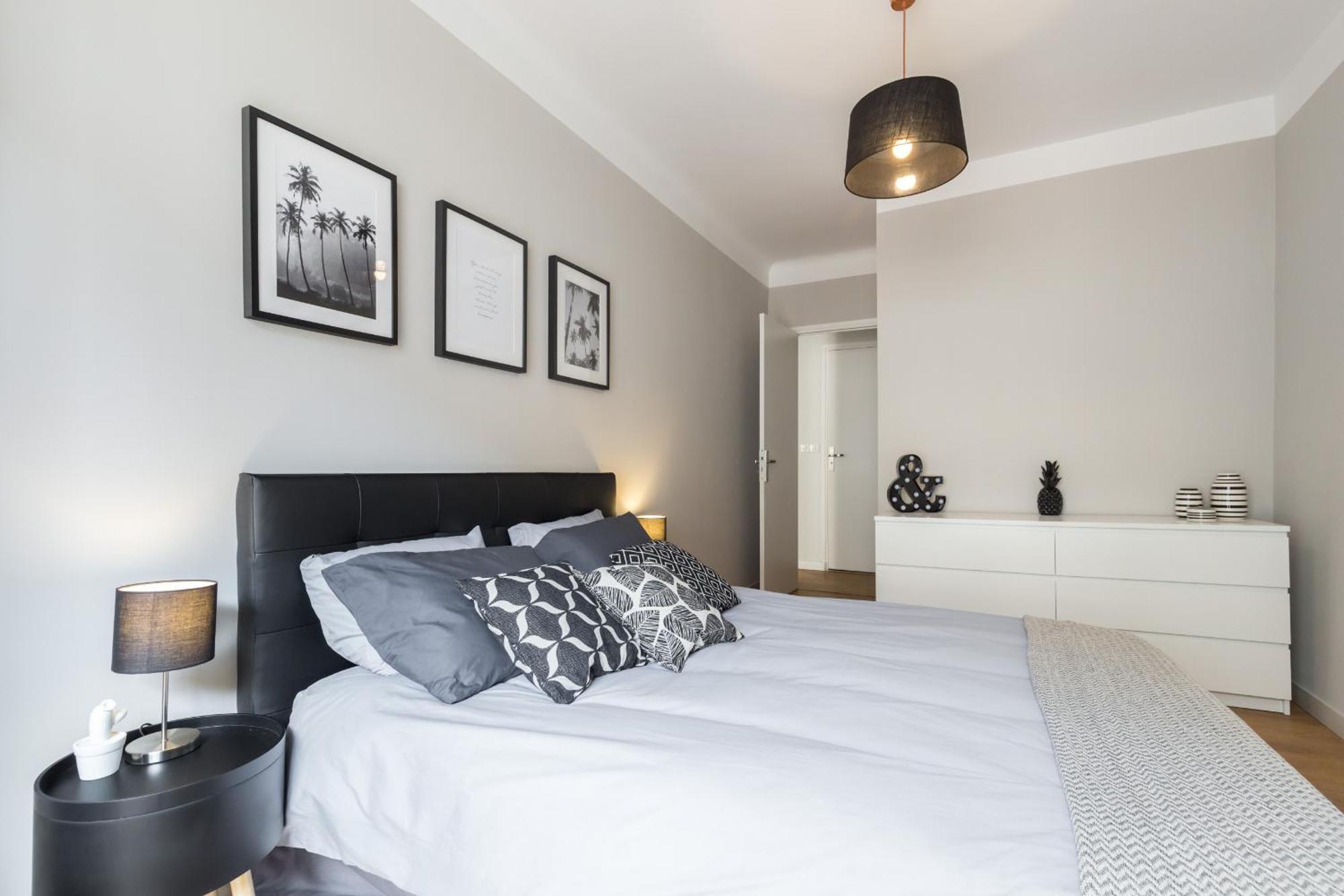 Apartment Ultra Large 2 Bdr Near Massena Square