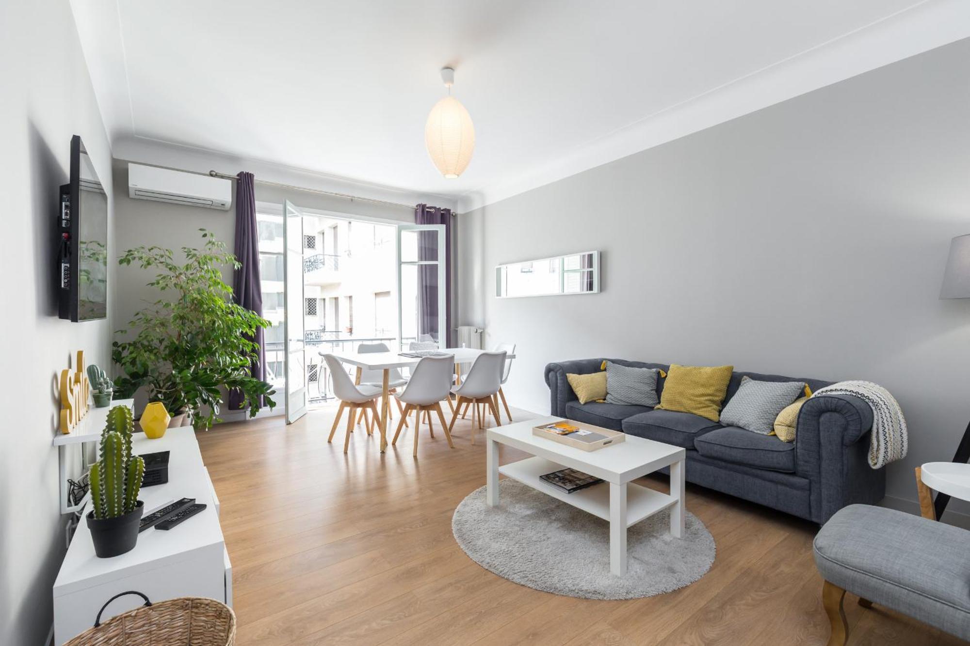 Ultra Large 2 Bdr Near Massena Square Nice