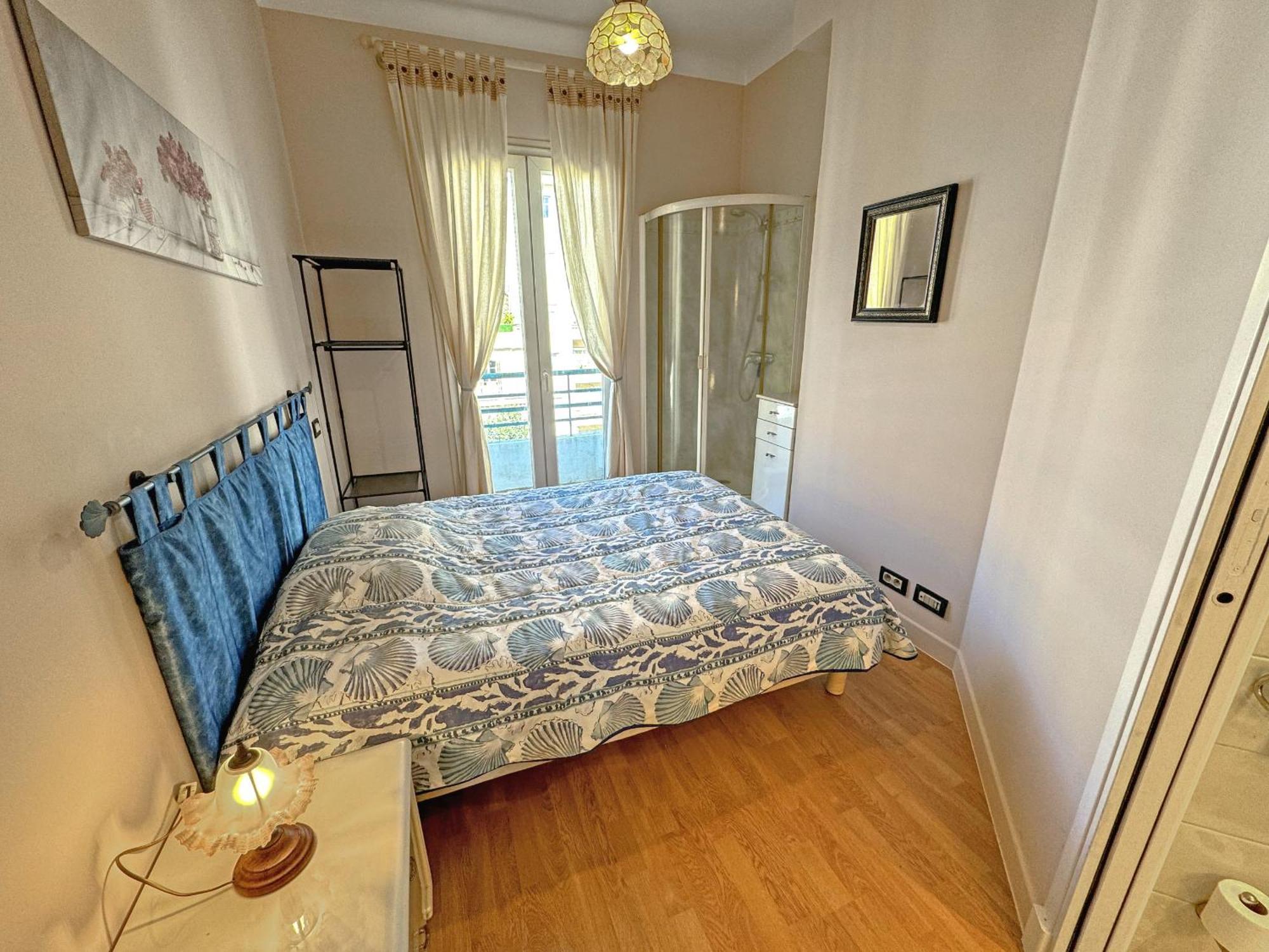Cosy Sea Front France Apartment Nice