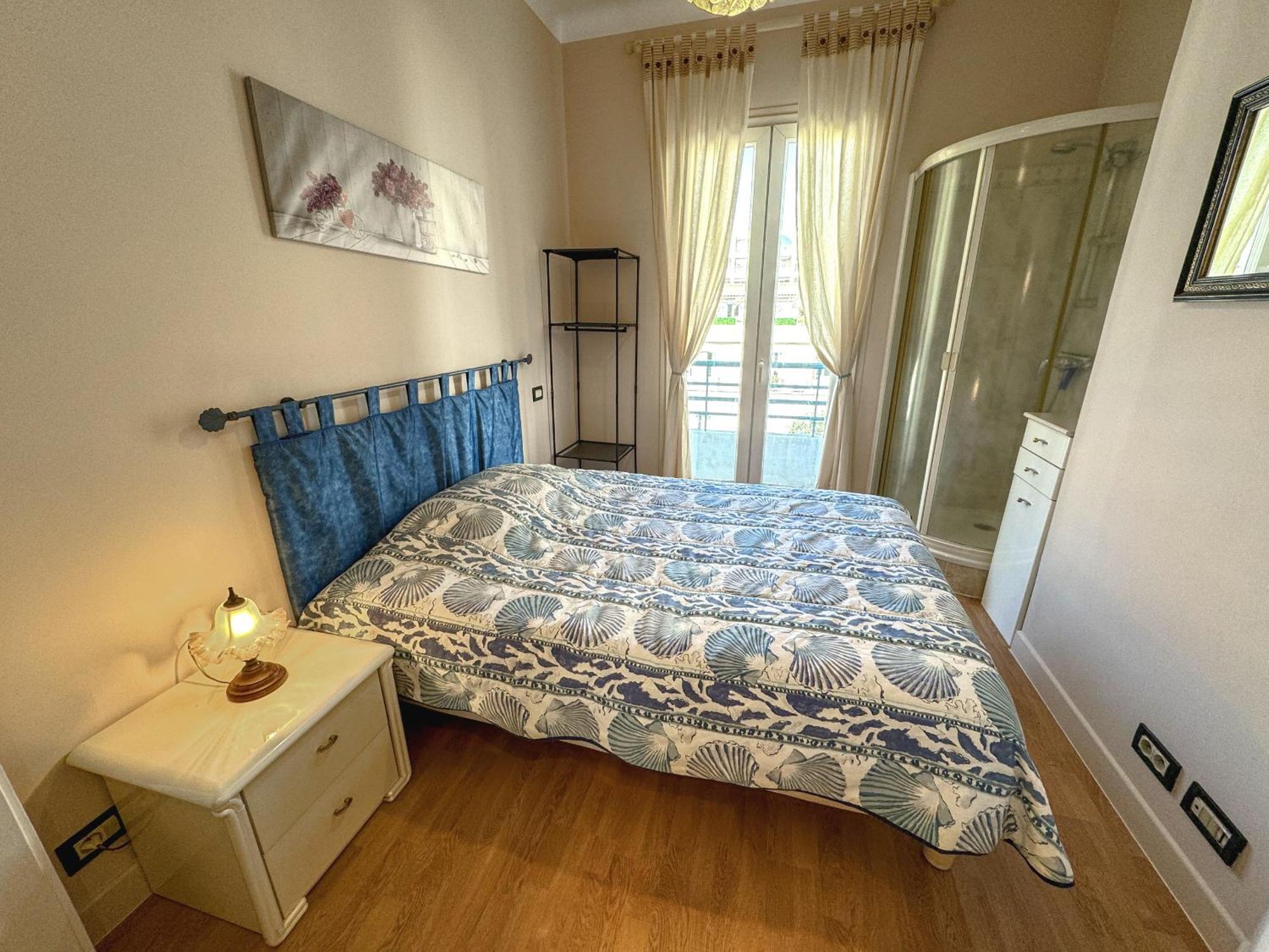 Cosy Sea Front France Apartment *