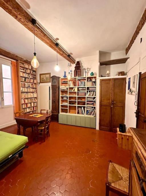 Apartment Abbaye - Spacieux Au Coeur Du Vieux-nice *