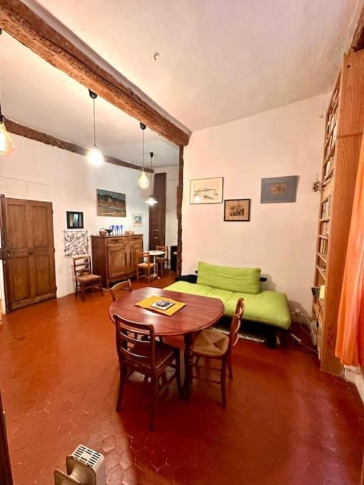 Abbaye - Spacieux Au Coeur Du Vieux-nice Apartment *