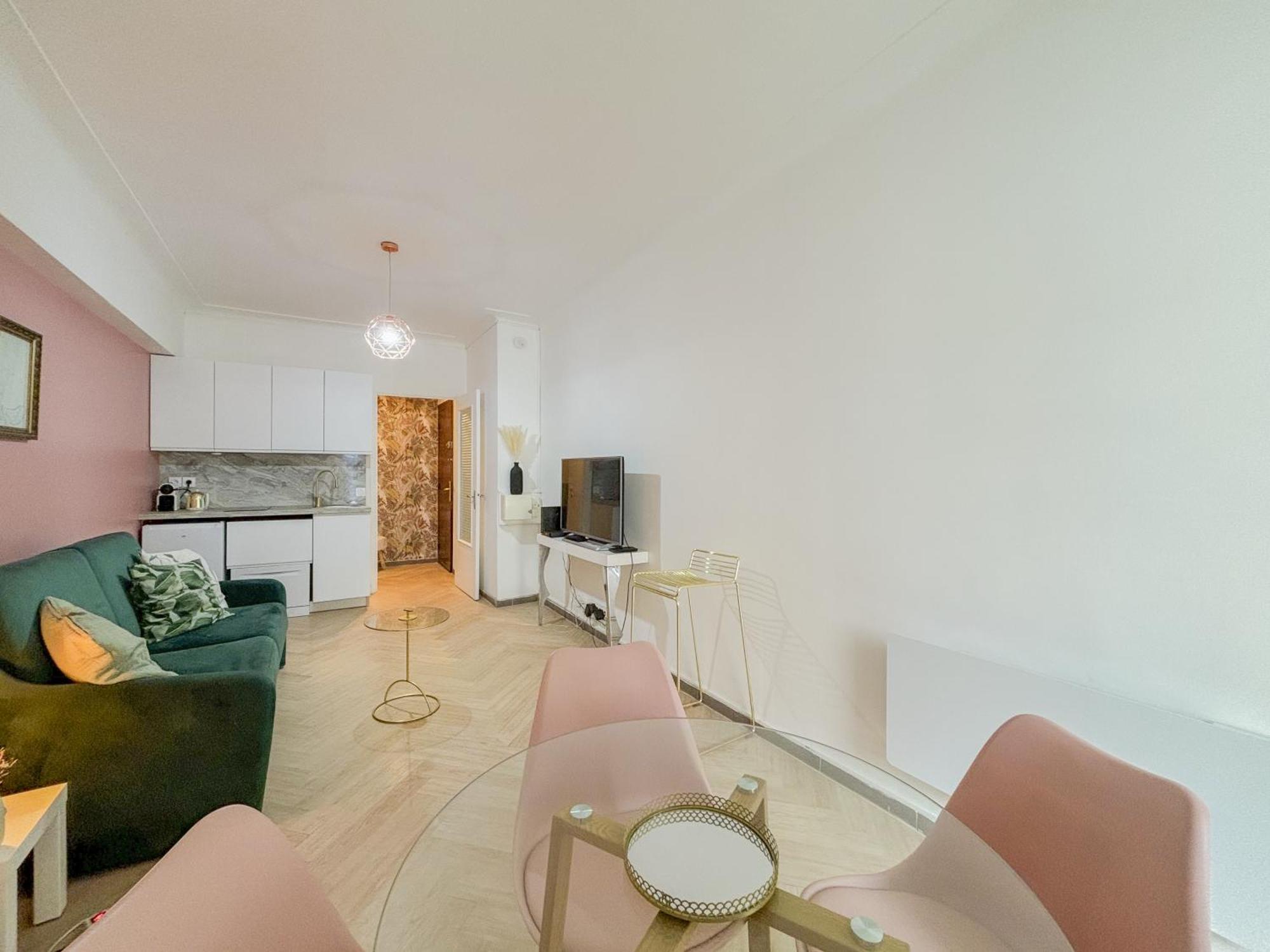 Apartment - Wifi, Ac, Hyper Centre, 4 Pers *