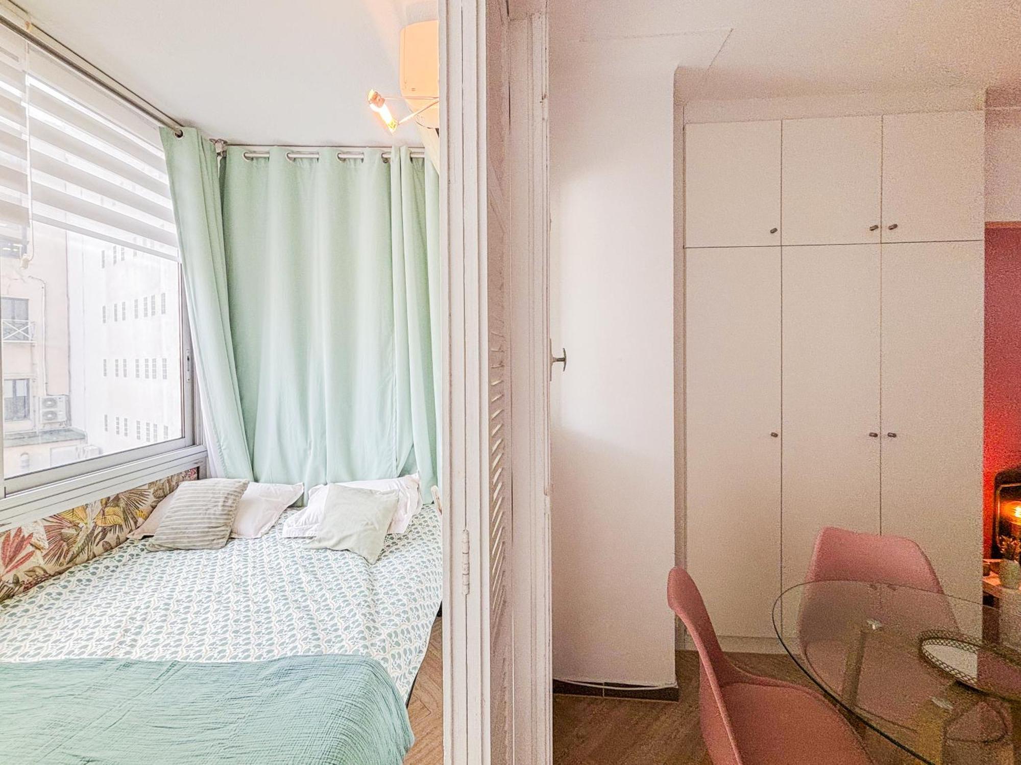 Apartment - Wifi, Ac, Hyper Centre, 4 Pers