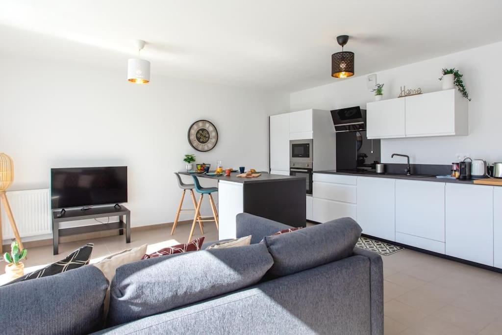 L17 Arenas 3 Balconies 5mins To The Sea Nice