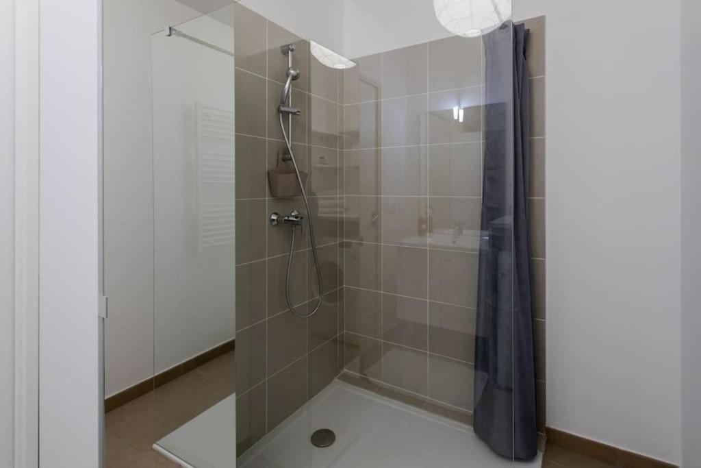 L17 Arenas 3 Balconies 5mins To The Sea *