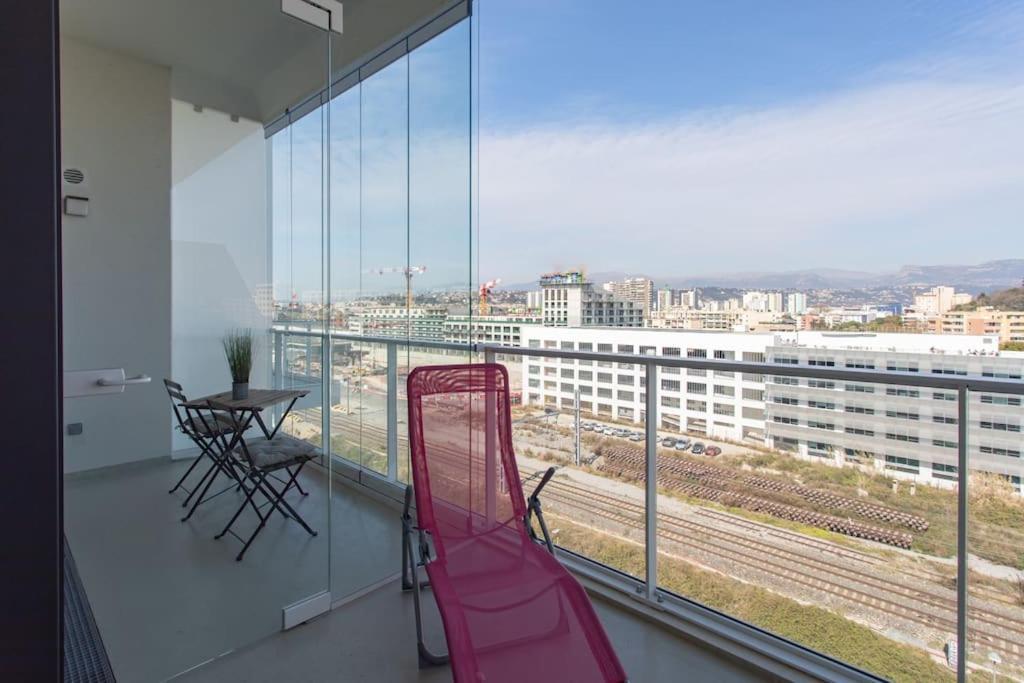 L17 Arenas 3 Balconies 5mins To The Sea Apartment