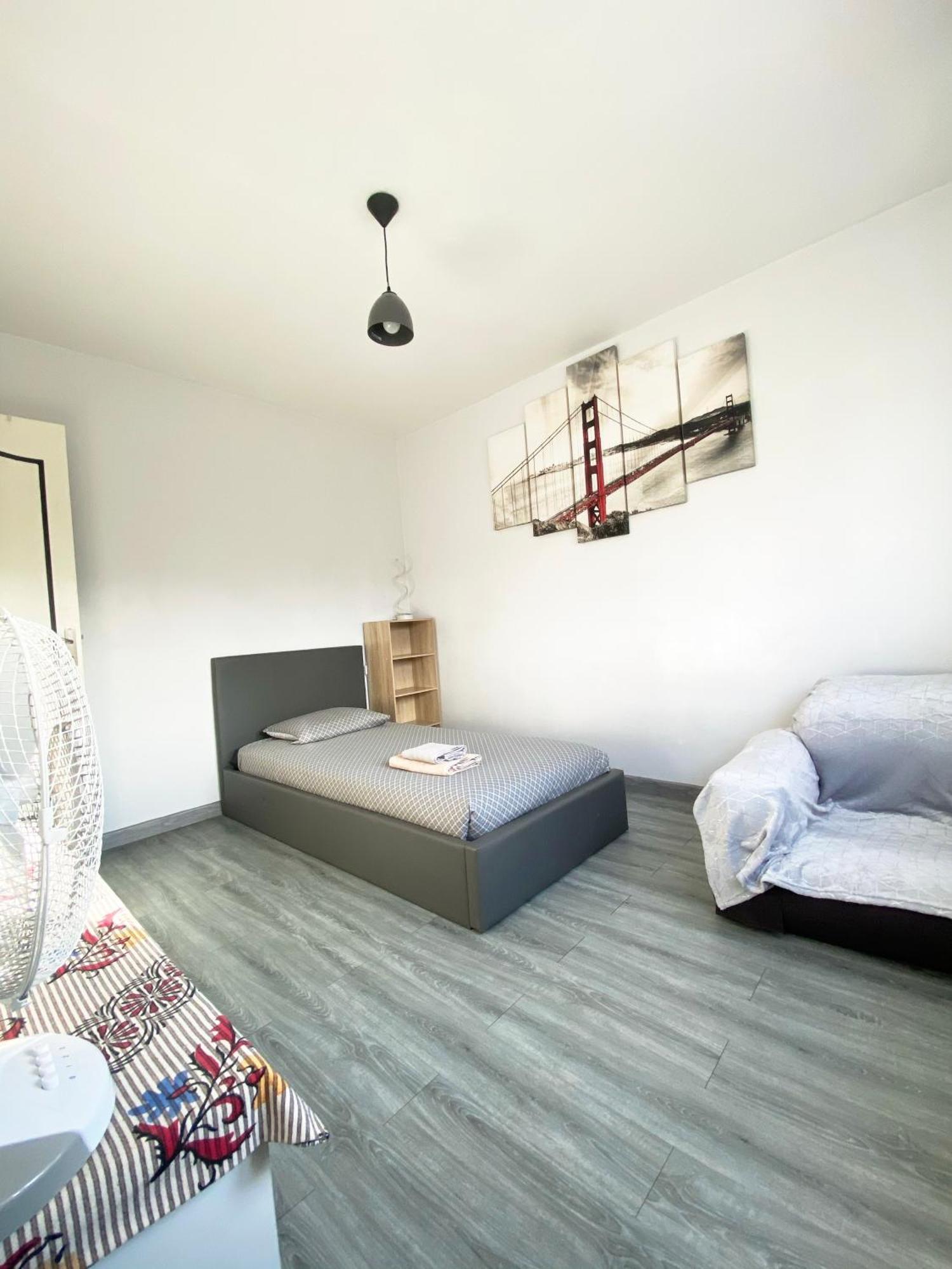 Jolie 2 Pieces Proche De La ! Apartment