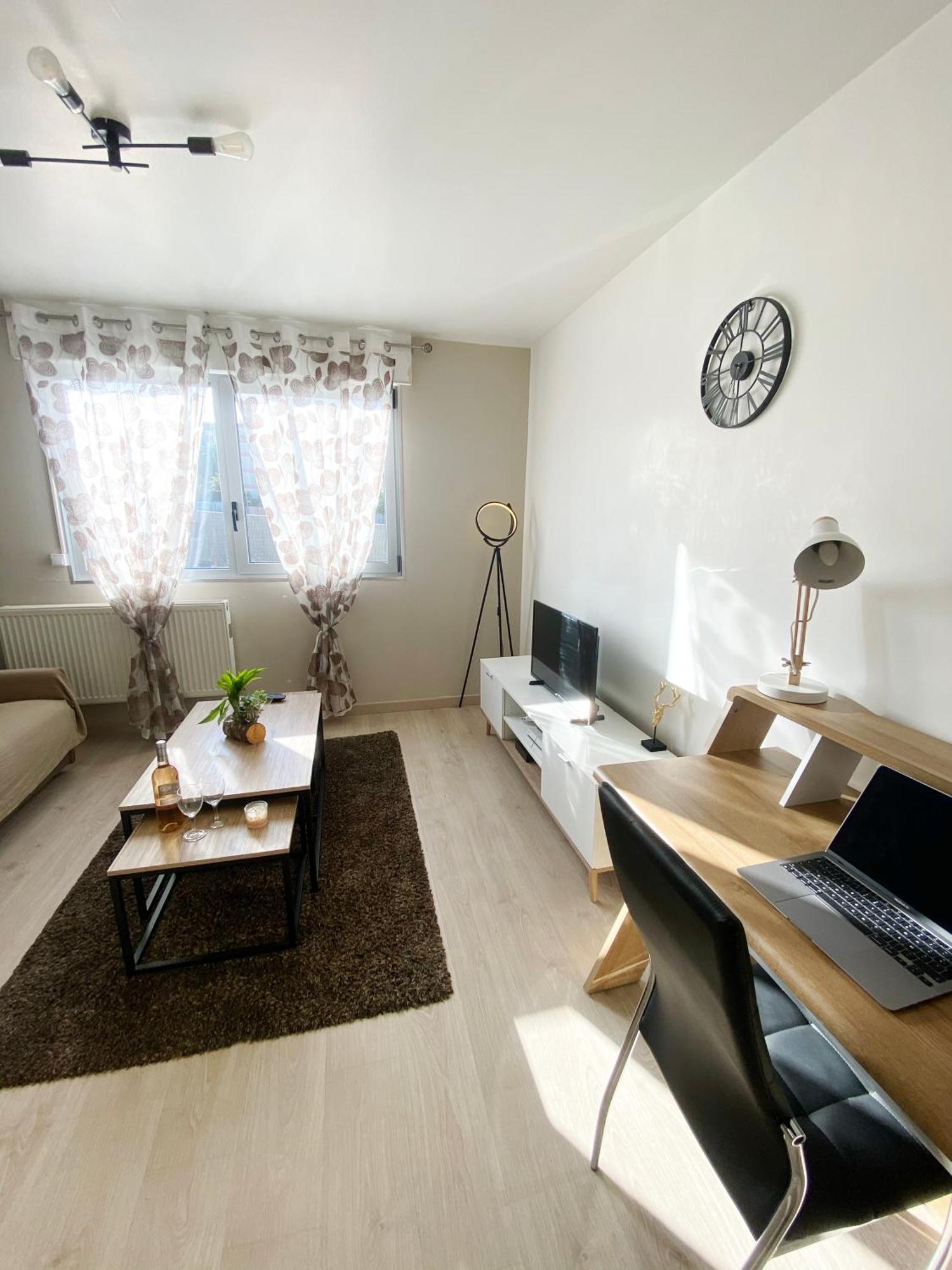 Apartment Jolie 2 Pieces Proche De La ! Nice