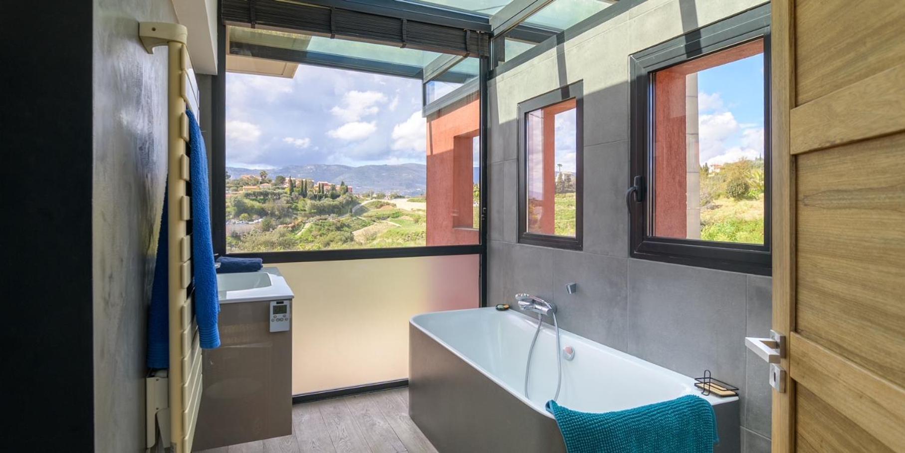 De Luxe Piscine Vue Villa