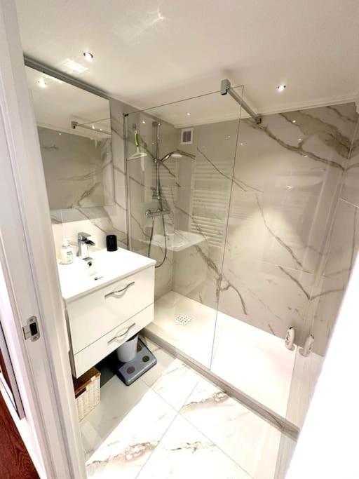 Grimaldi - Superbe T2 Proche De La Promenade Des Anglais Nice