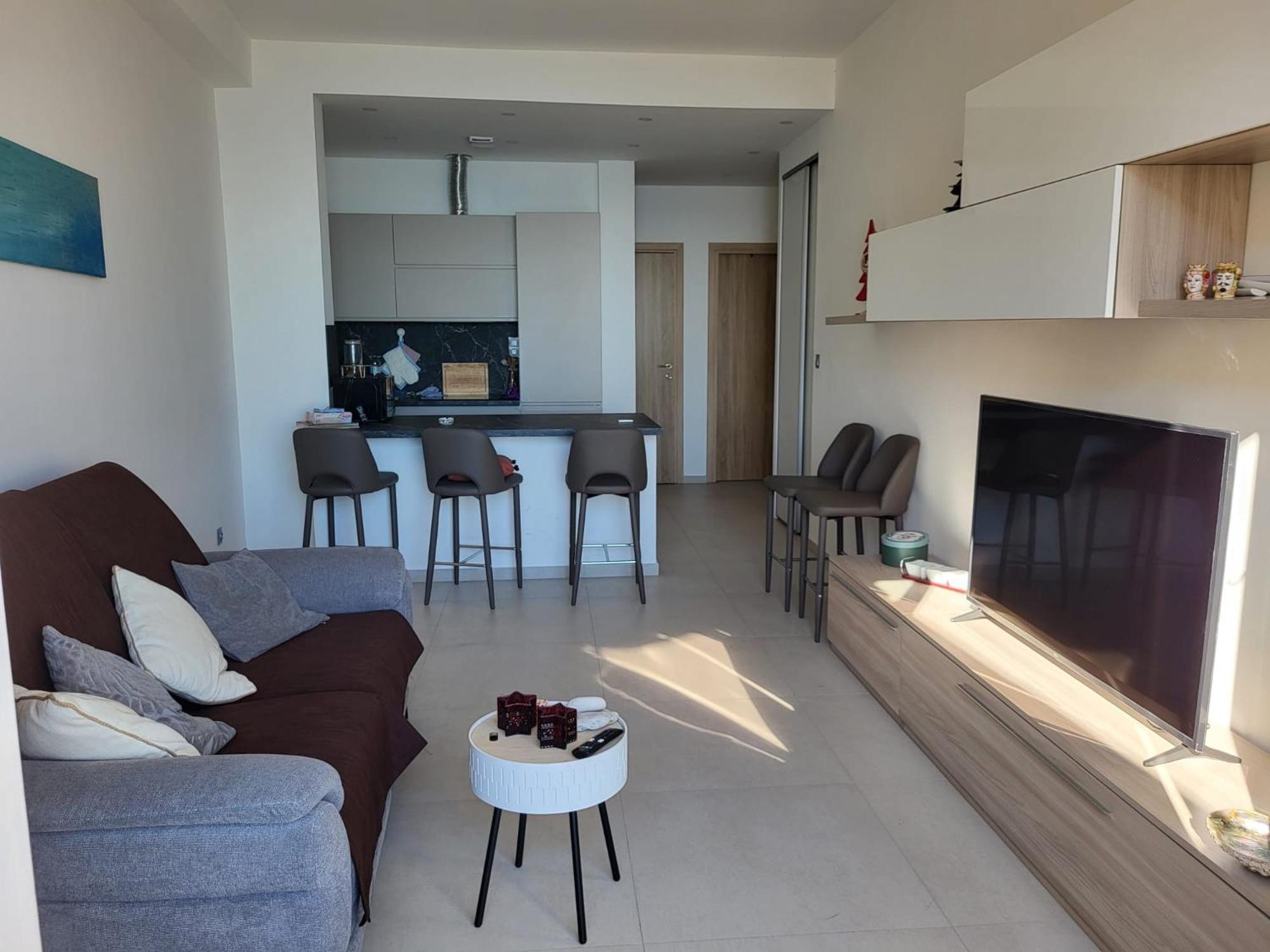 Promenade Des Apartment