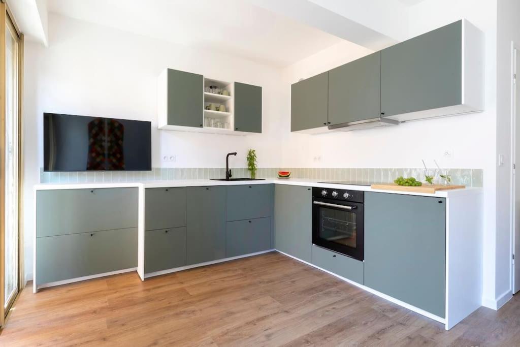L2 2p Moliere Balcons/ac/wifi/5mins Tram & 10mins *