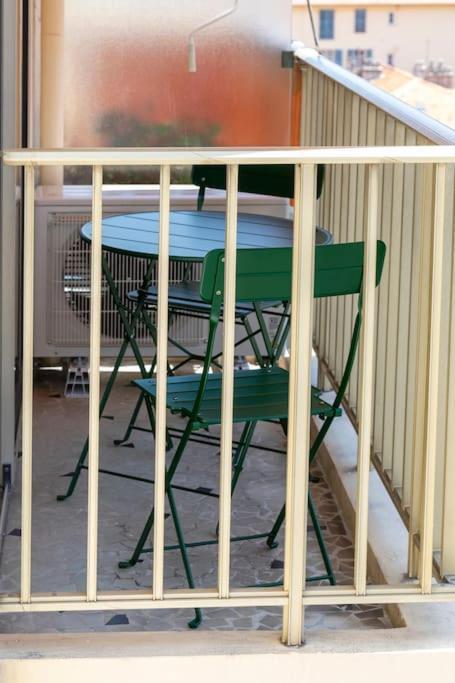 L2 2p Moliere Balcons/ac/wifi/5mins Tram & 10mins Apartment Nice