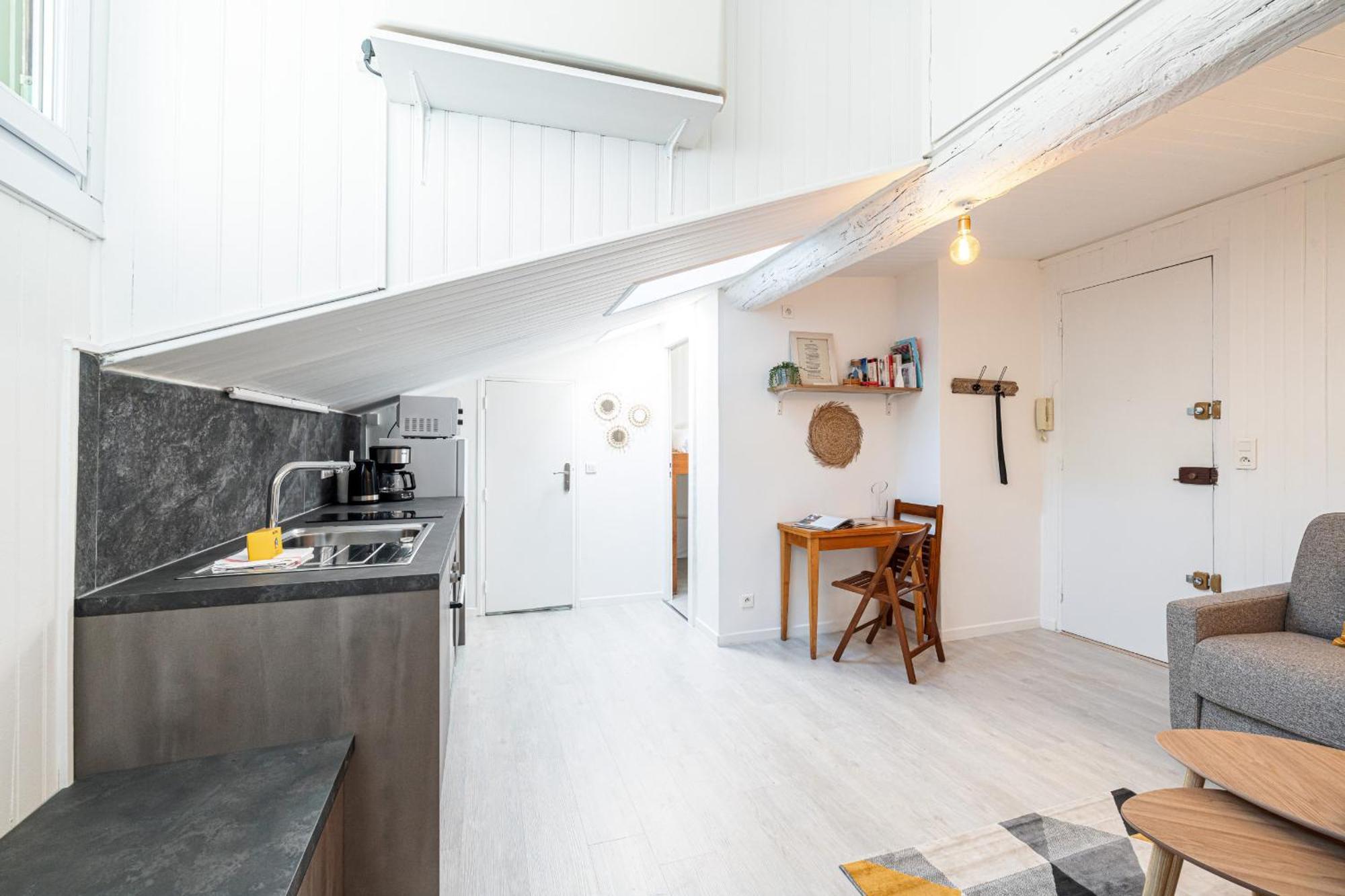 Quiet 1 Bdr At Port Apartment *