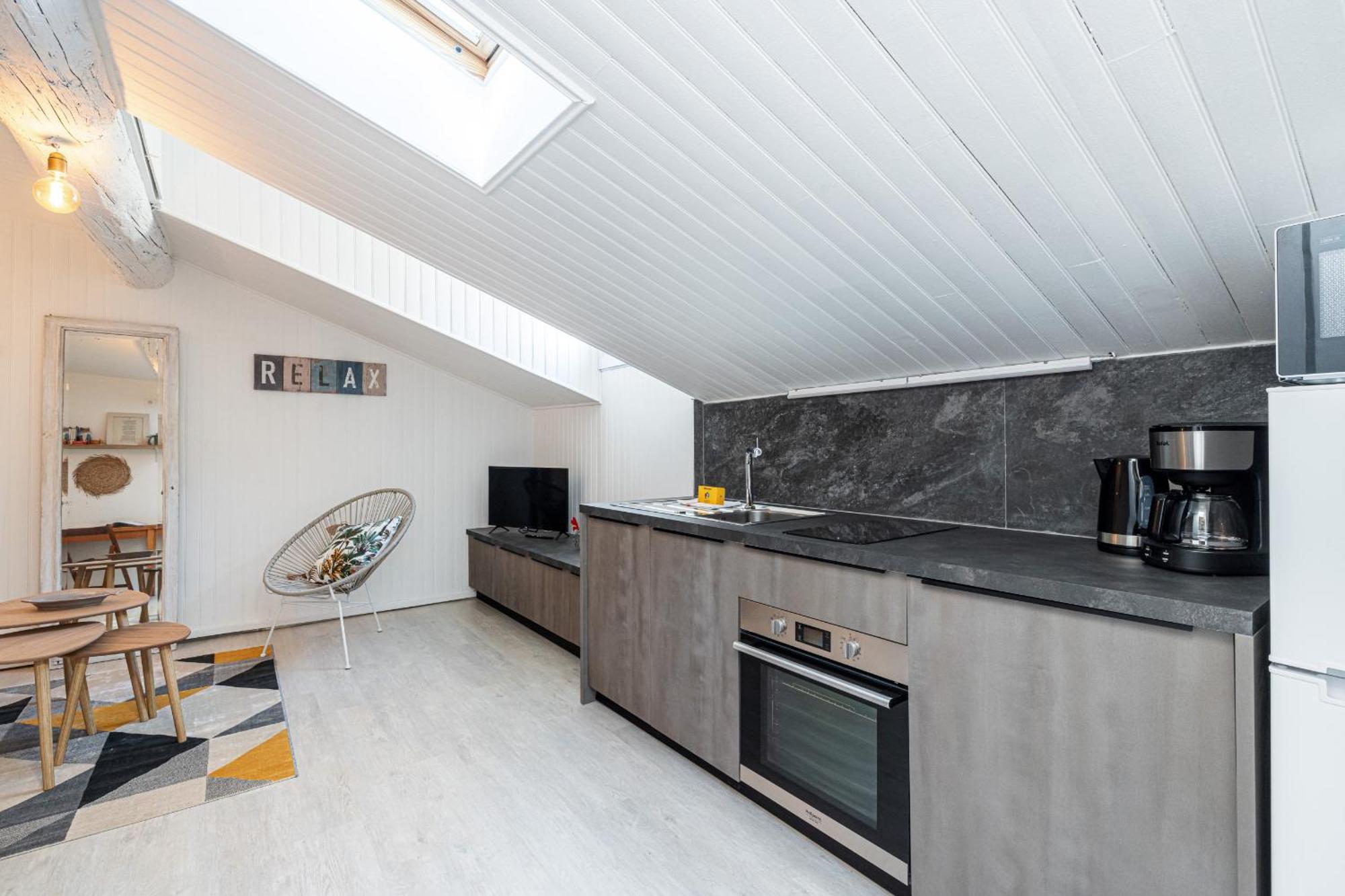 Quiet 1 Bdr At Port Apartment