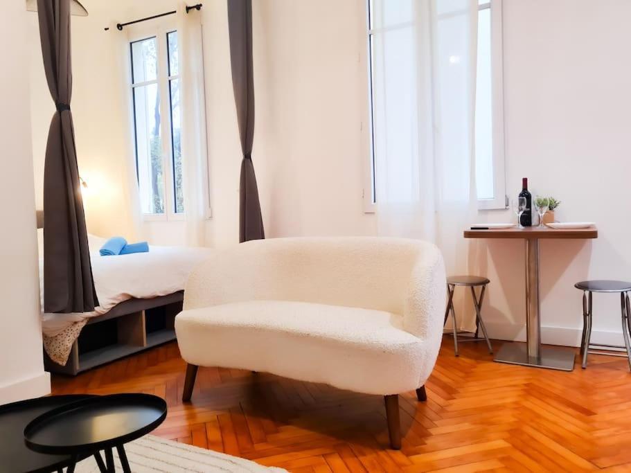 Studio Moderne Centre *