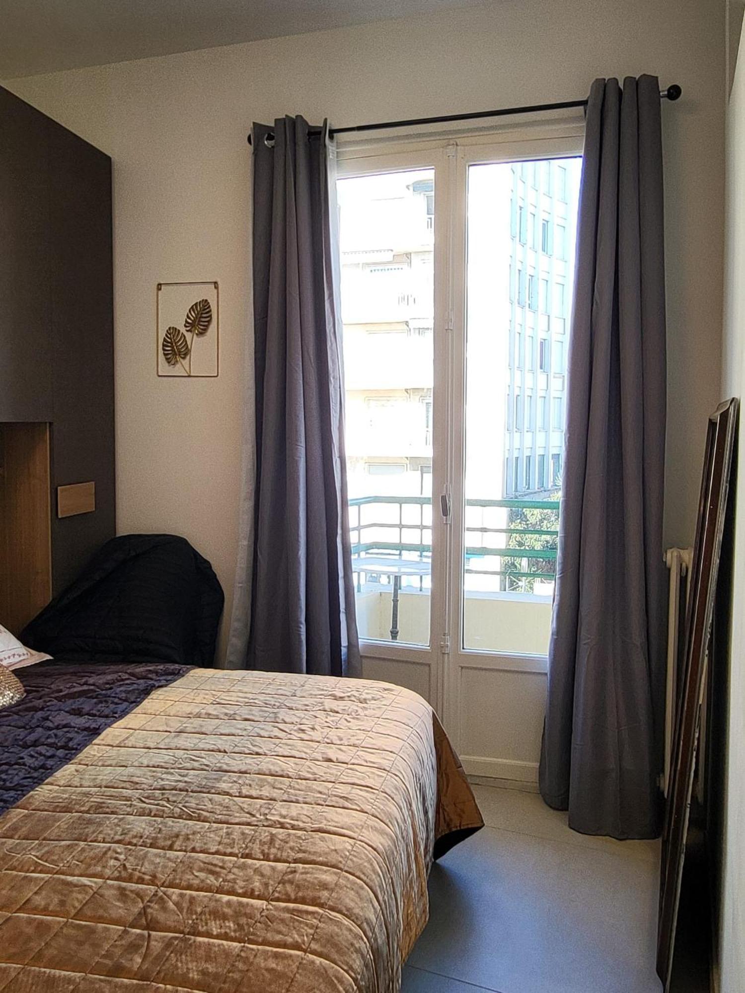 Promenade Des Apartment *