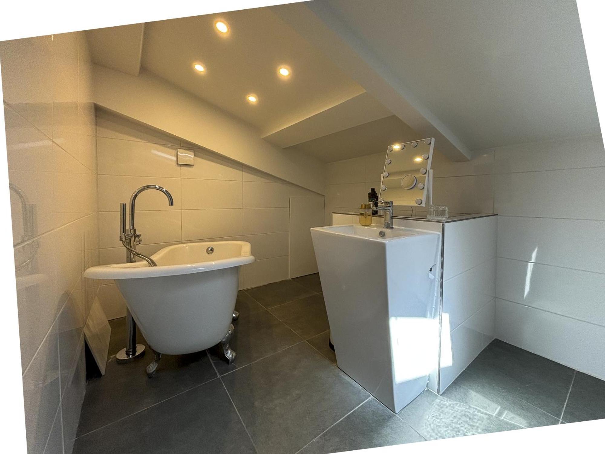 Cours Saleya - Wifi, Ac, 2pers, Apercu Mer *