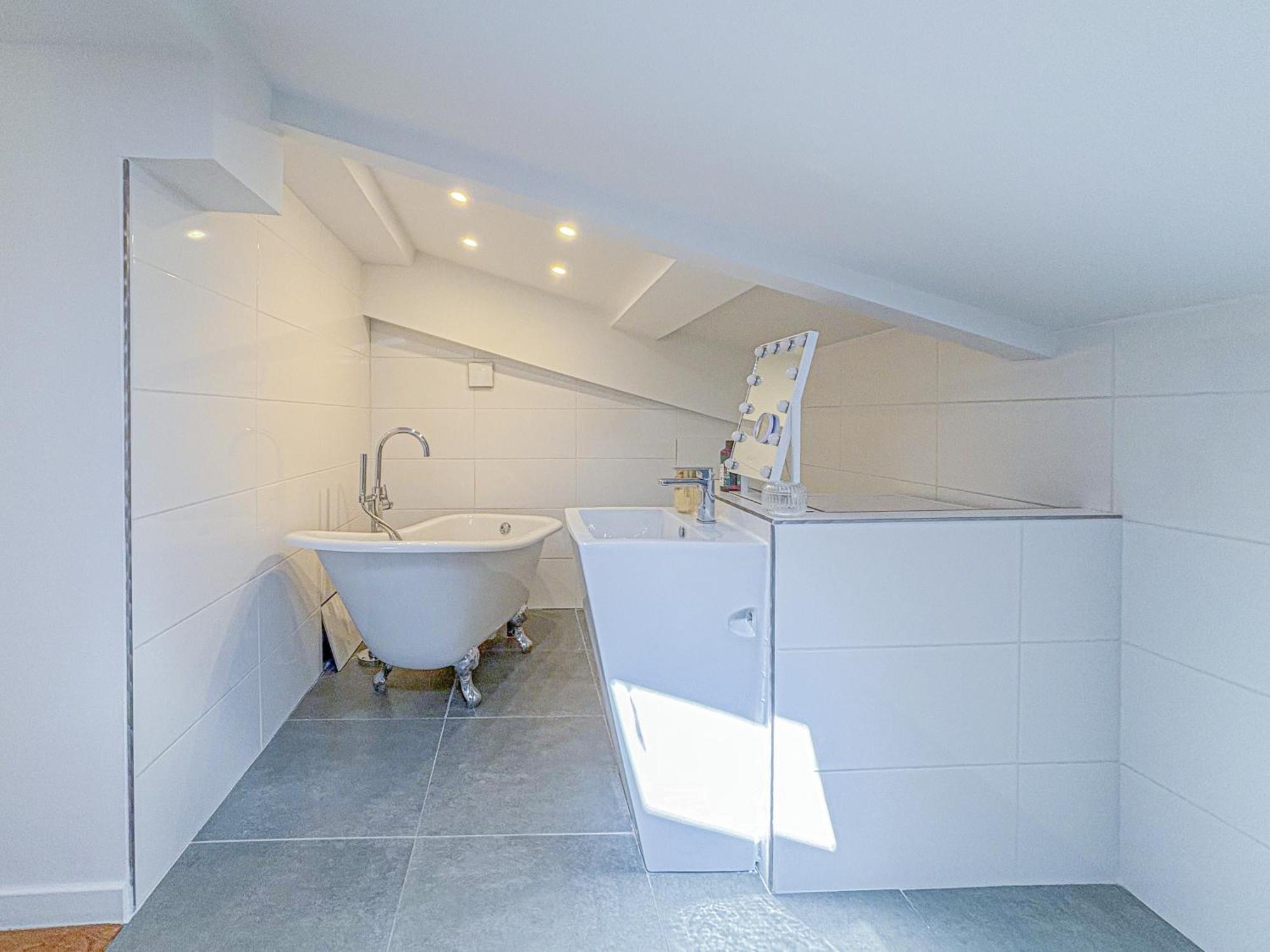 Cours Saleya - Wifi, Ac, 2pers, Apercu Mer Apartment Nice