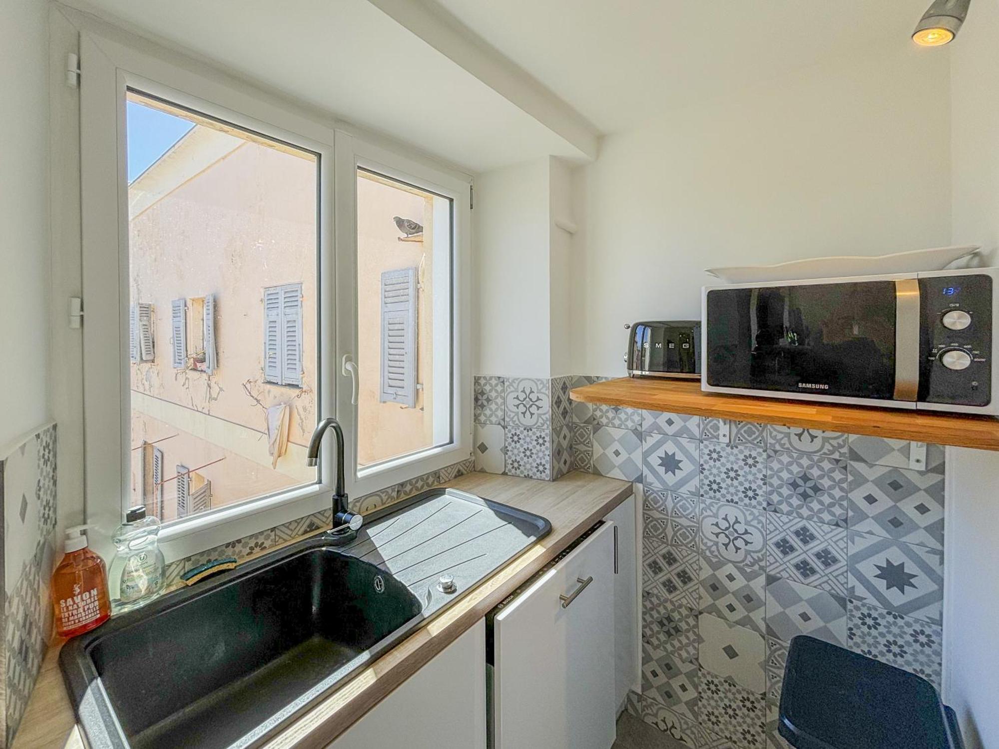 Cours Saleya - Wifi, Ac, 2pers, Apercu Mer Apartment