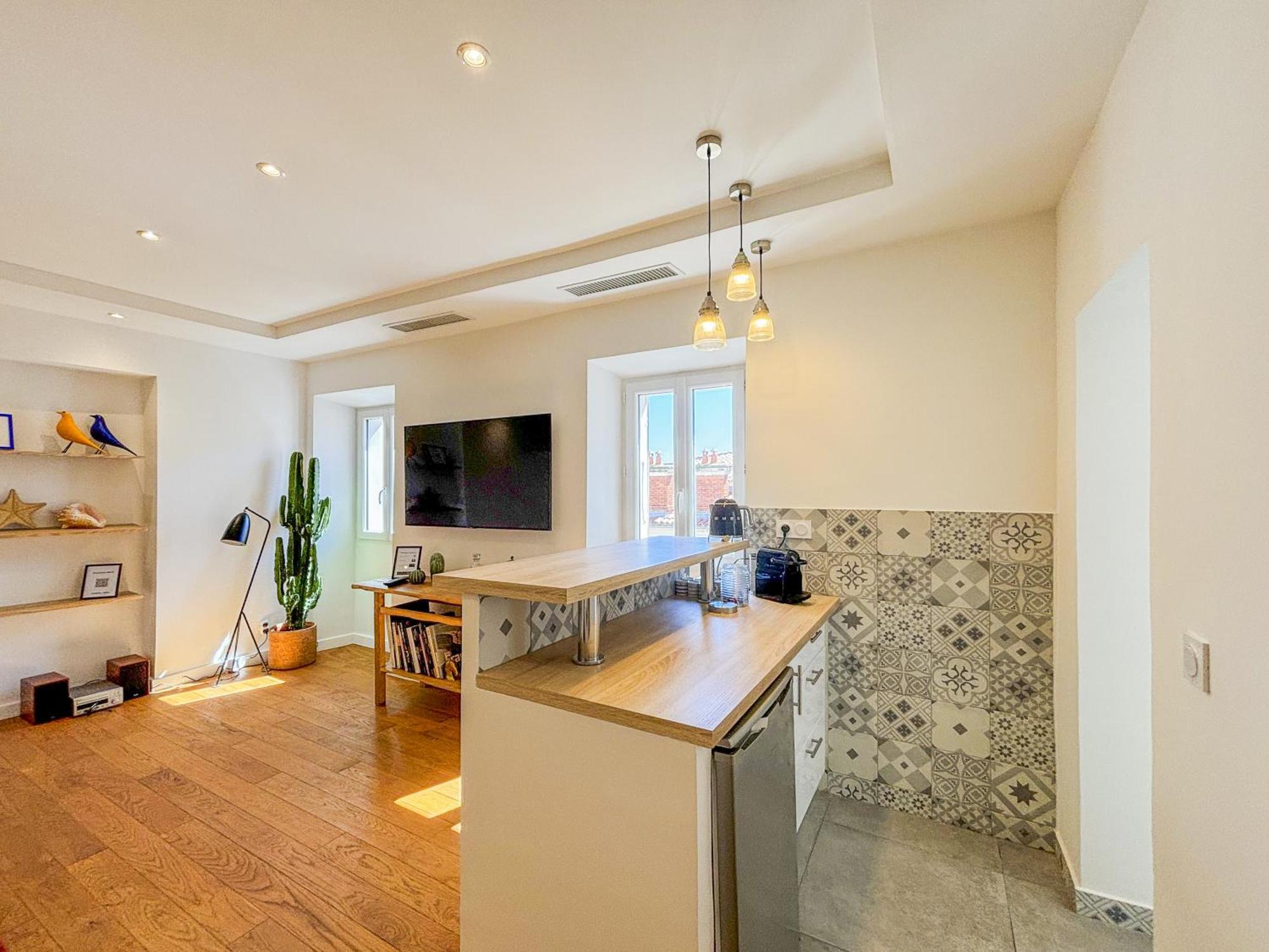 Cours Saleya - Wifi, Ac, 2pers, Apercu Mer Nice