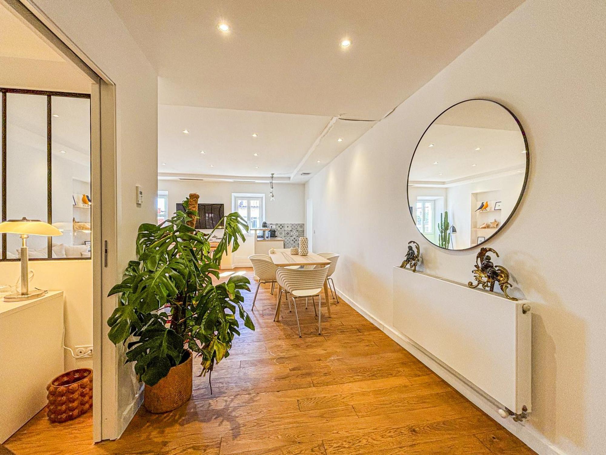 Cours Saleya - Wifi, Ac, 2pers, Apercu Mer
