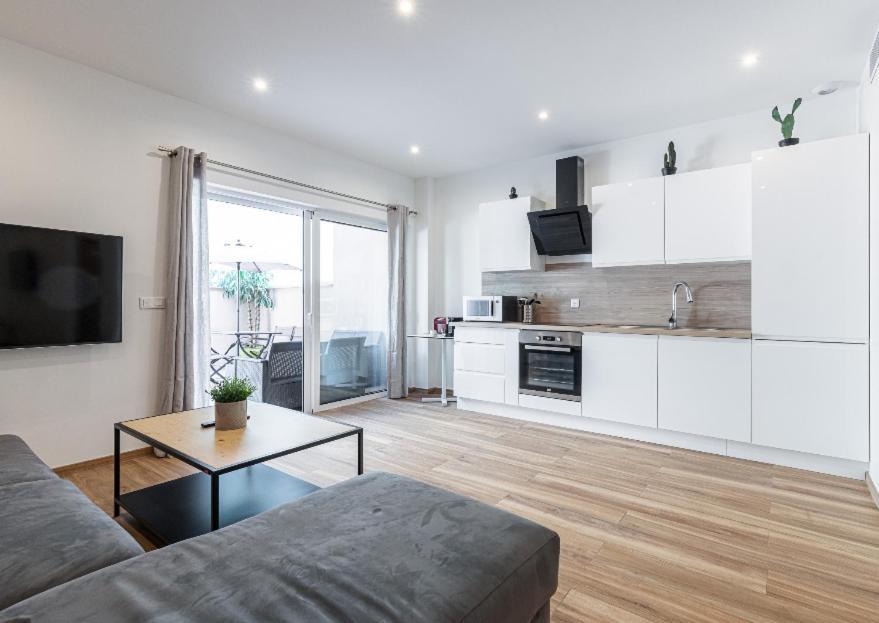 Loft A Deux Pas De La Avec Terrasse N2 *