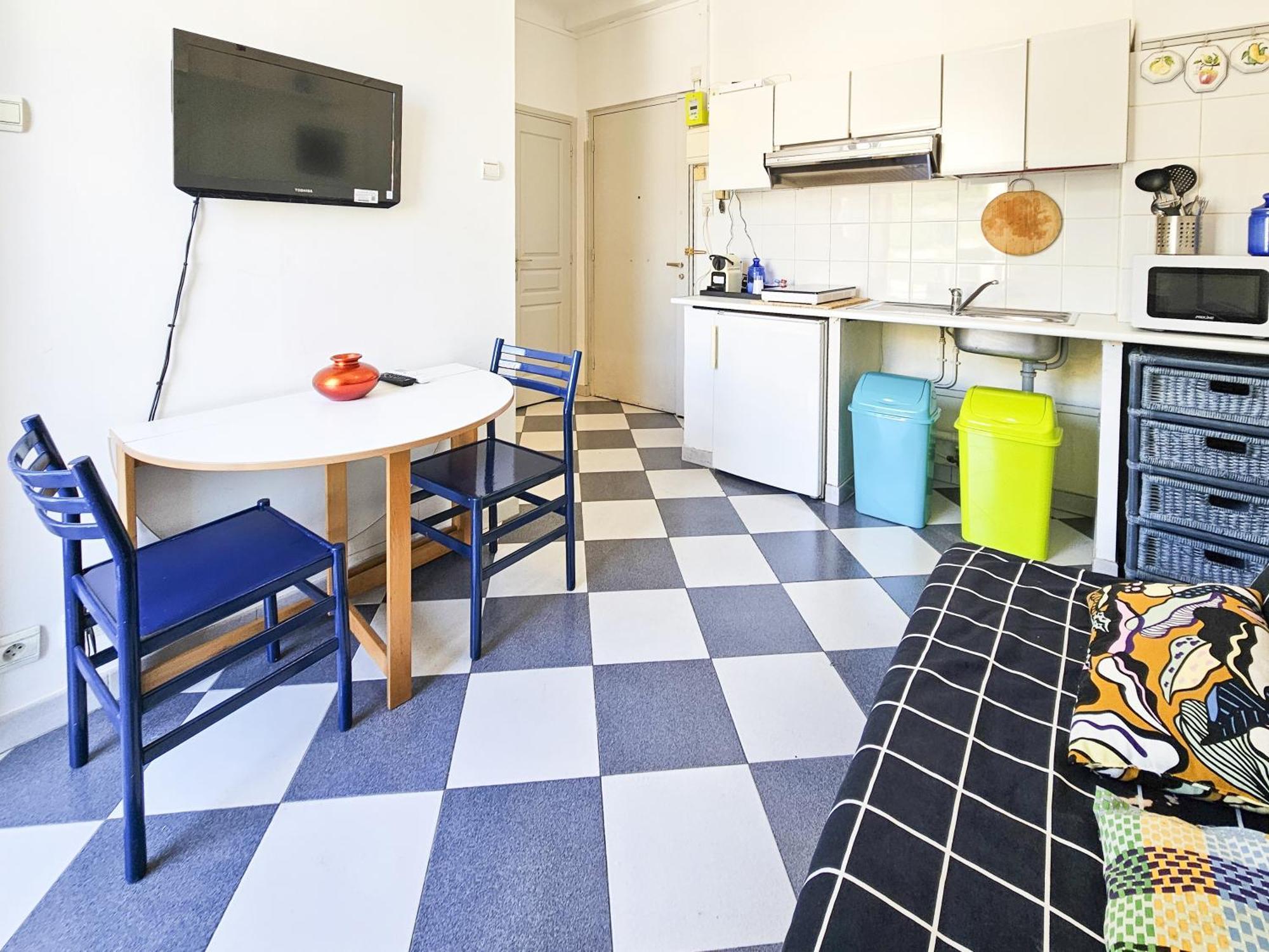 Apartment Alba Budget 2 Pers Wifi Ac *