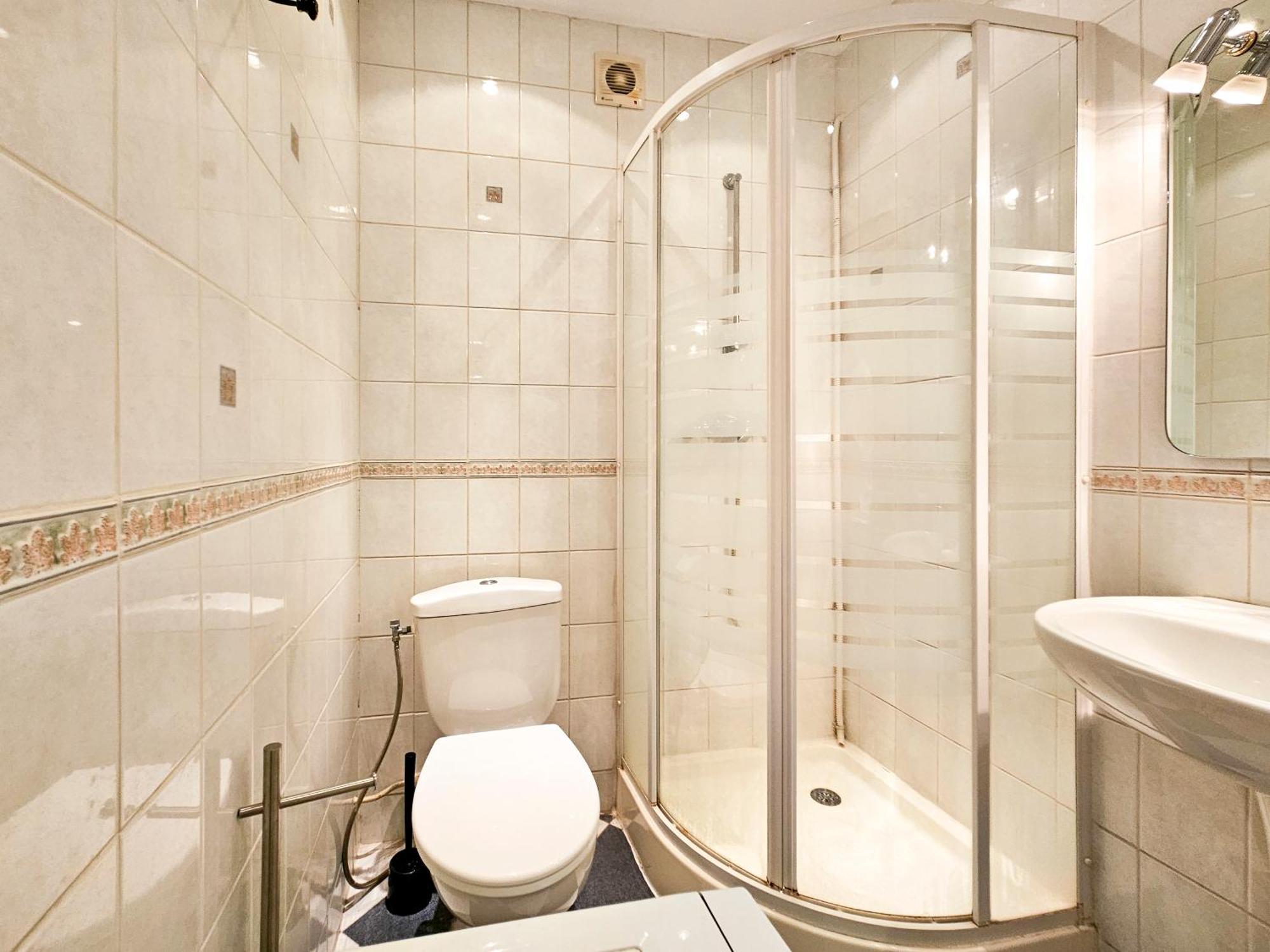 Alba Budget 2 Pers Wifi Ac Nice