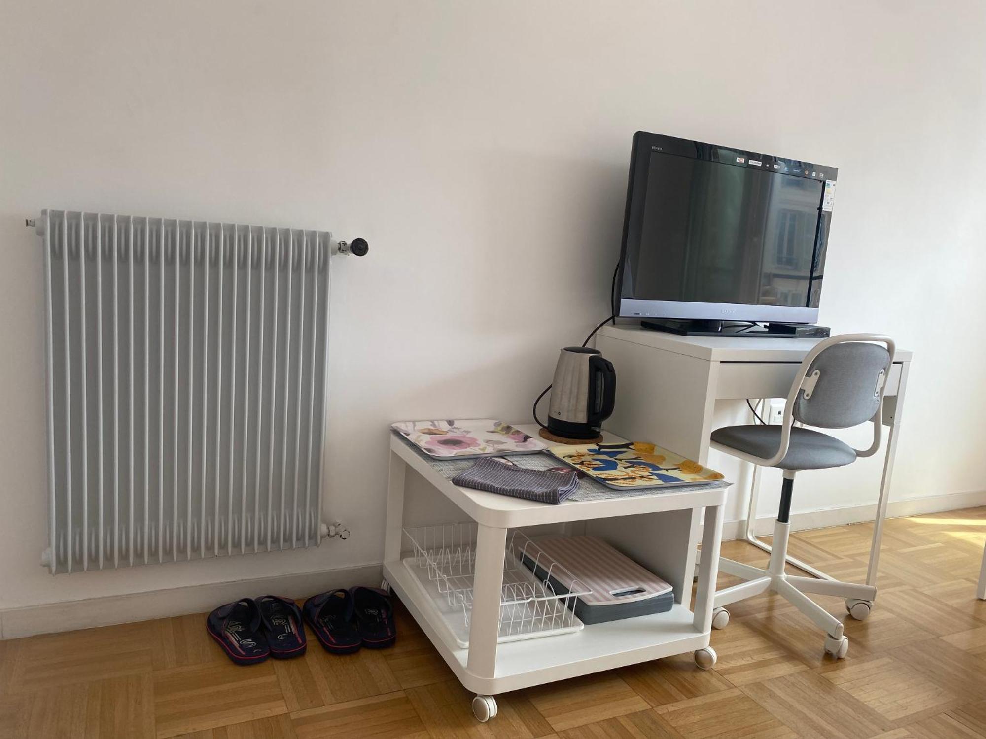 Mirela's Private With Key, Ac, Lift & Balcony In The Center Of On The Cote D'azur *