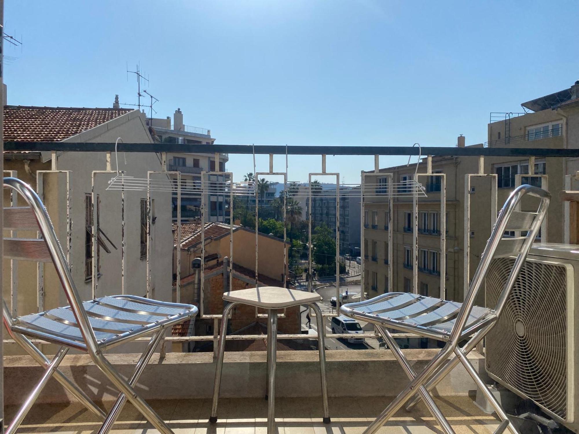 Homestay Mirela's Private With Key, Ac, Lift & Balcony In The Center Of On The Cote D'azur Nice