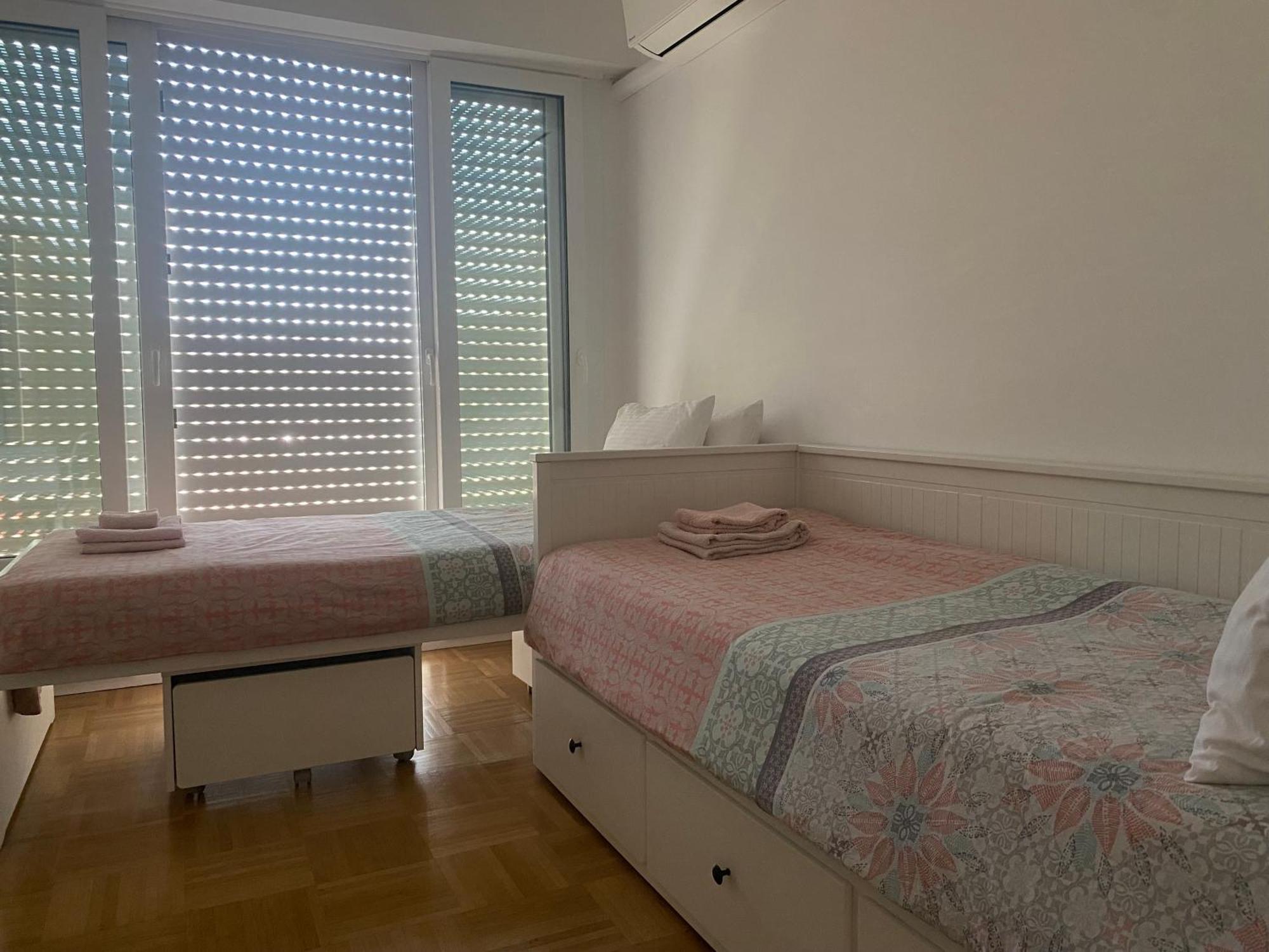 Mirela's Private With Key, Ac, Lift & Balcony In The Center Of On The Cote D'azur Homestay Nice