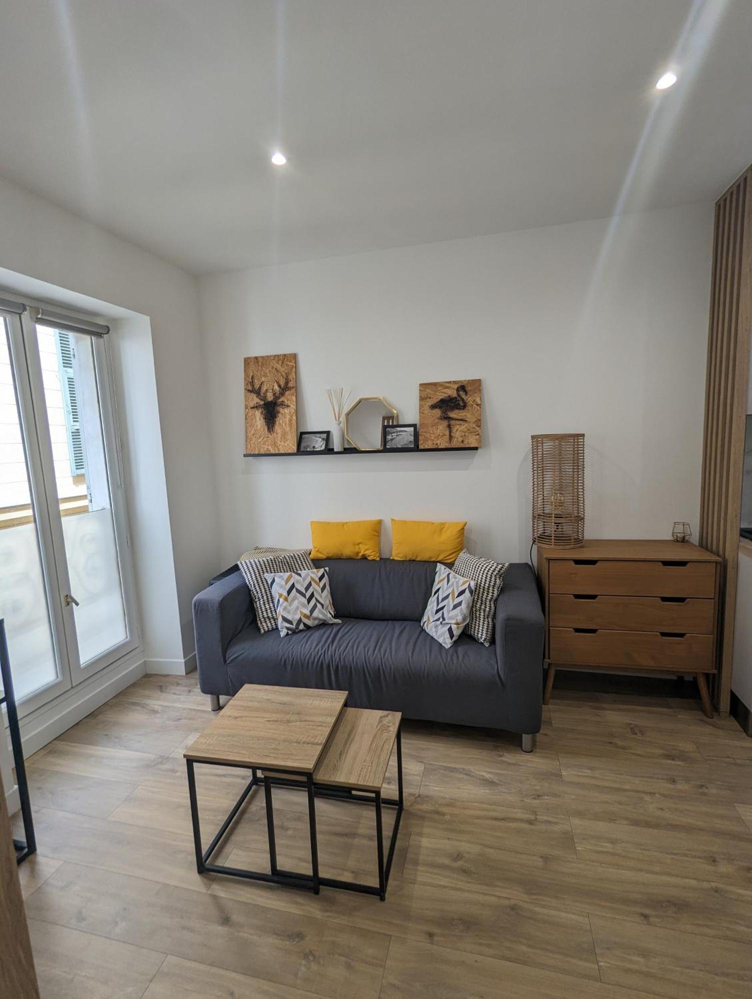 Carre D'or Apartamento *