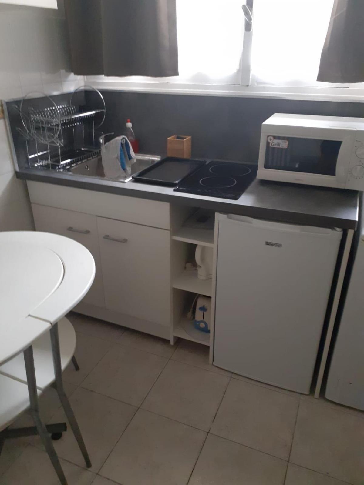 Apartment Centre- Small Pied-a-terre Near Beaches