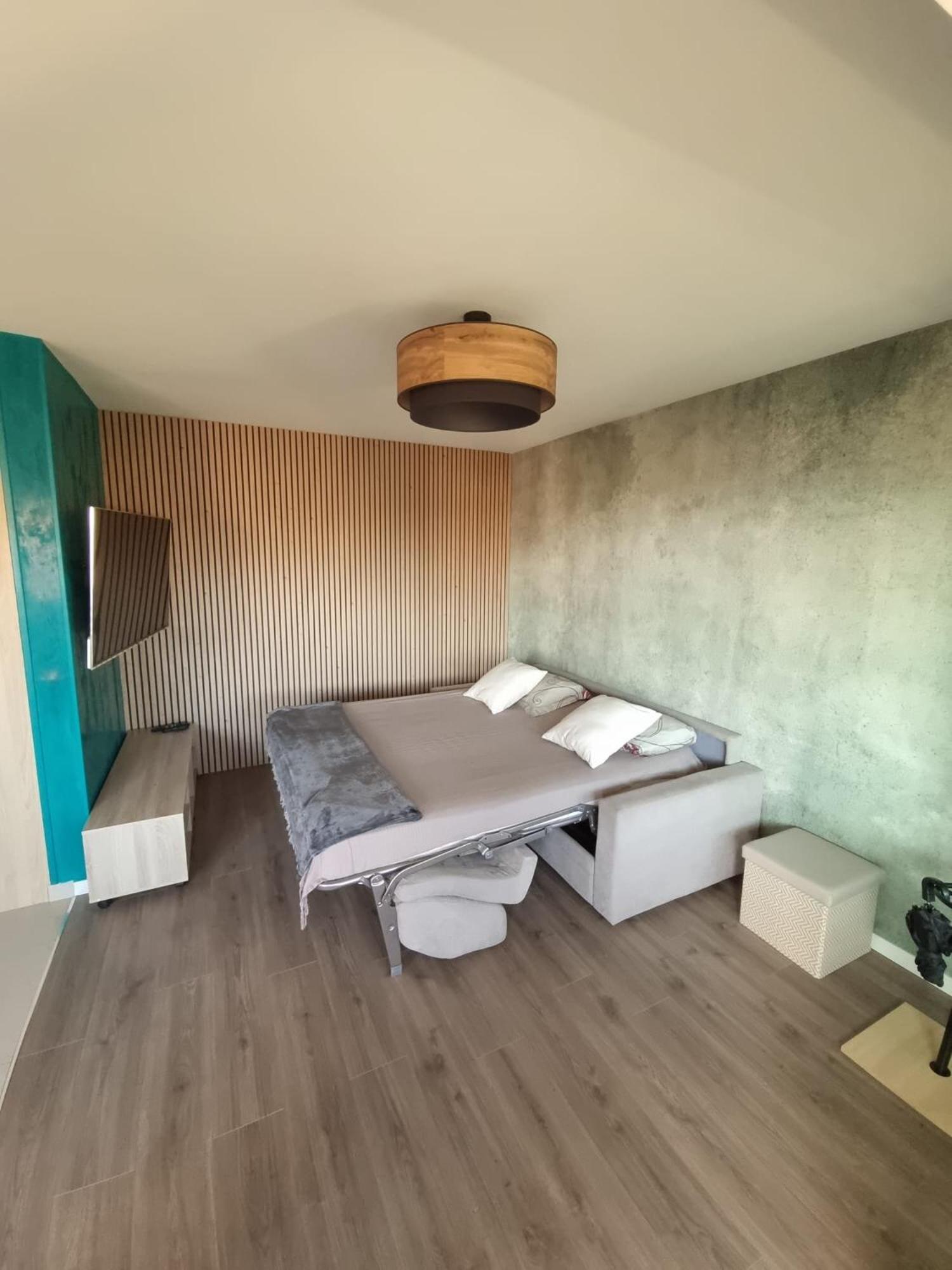 Elegant Avec Acces A La Piscine Apartamento Nice
