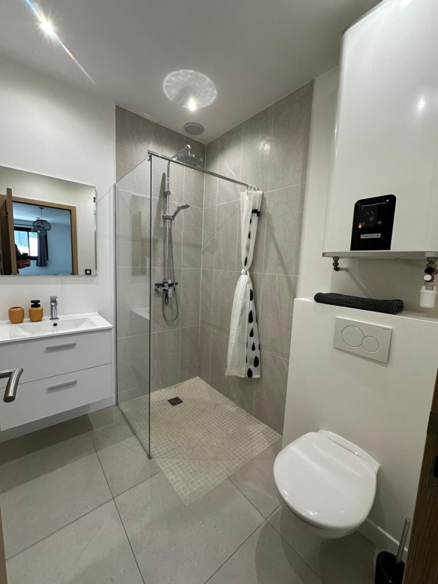 Apartment Grand Renove Proche ! Nice