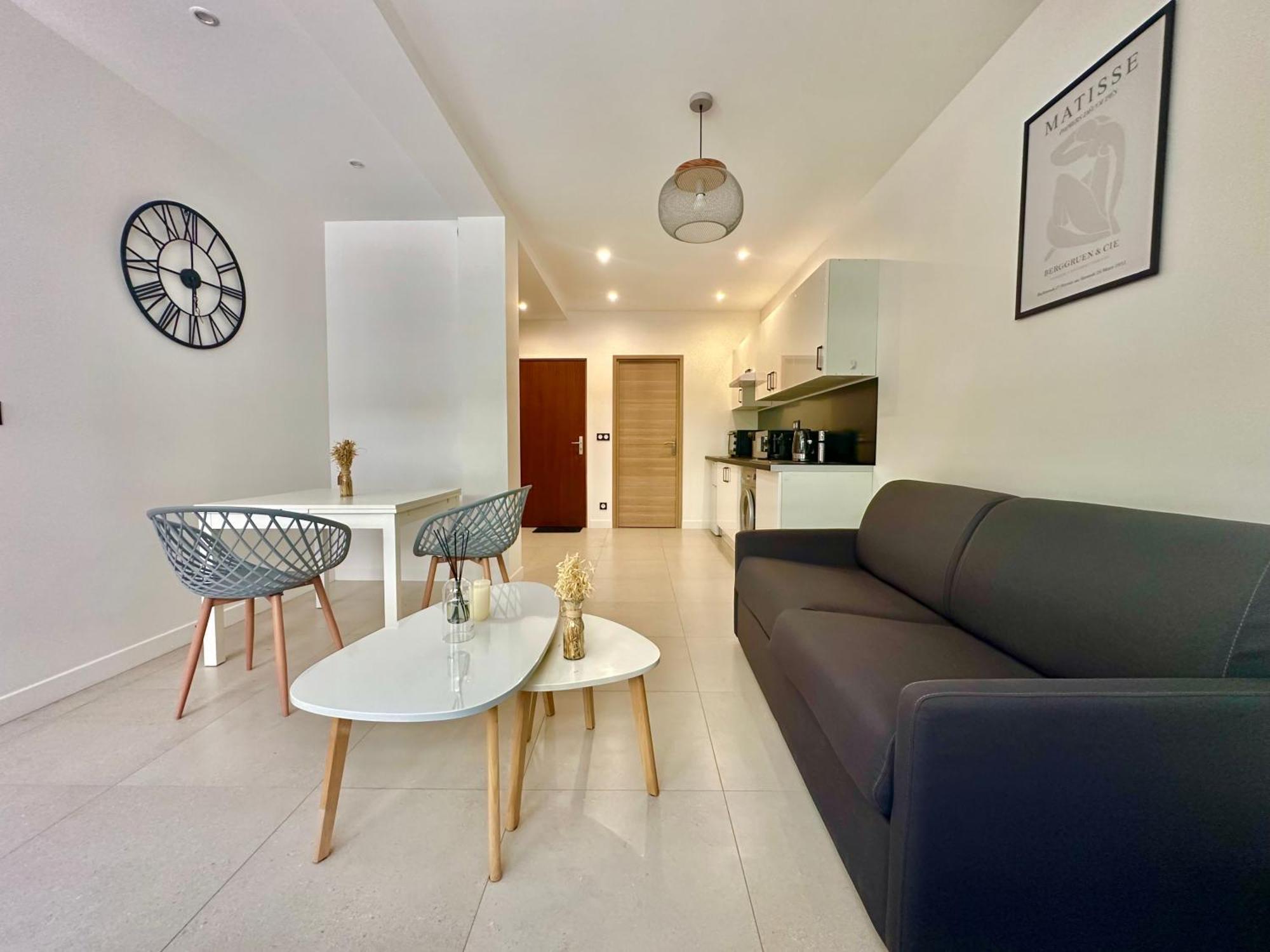 Grand Renove Proche ! Apartment Nice