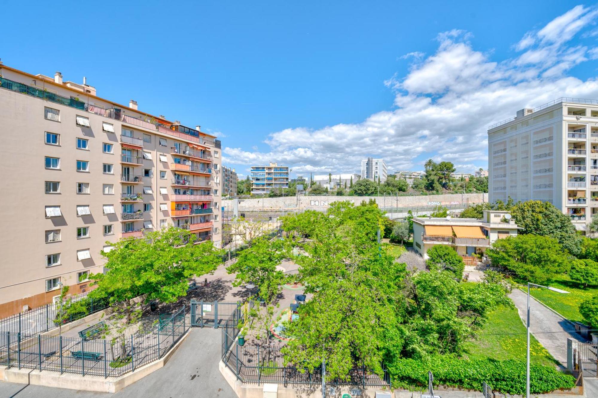 Confortable 2 Pieces 54 M2 Proche De La Nice