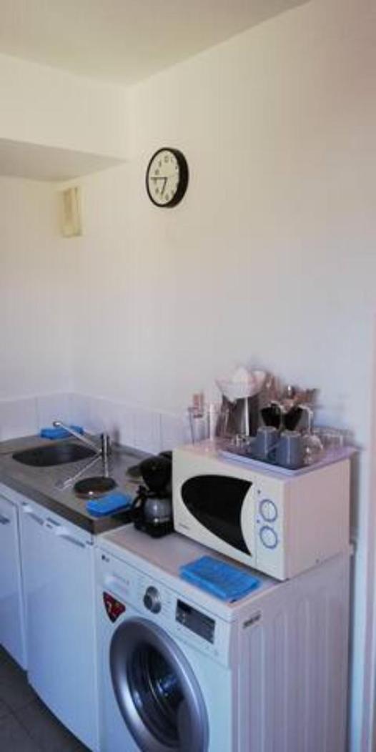 Promenade Apartment *