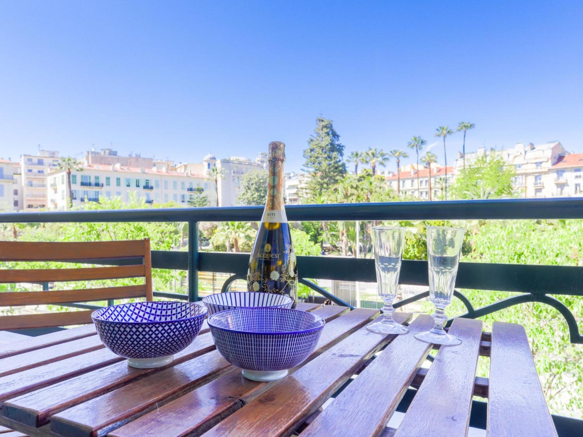 Appartement Le Victor Hugo By Interhome