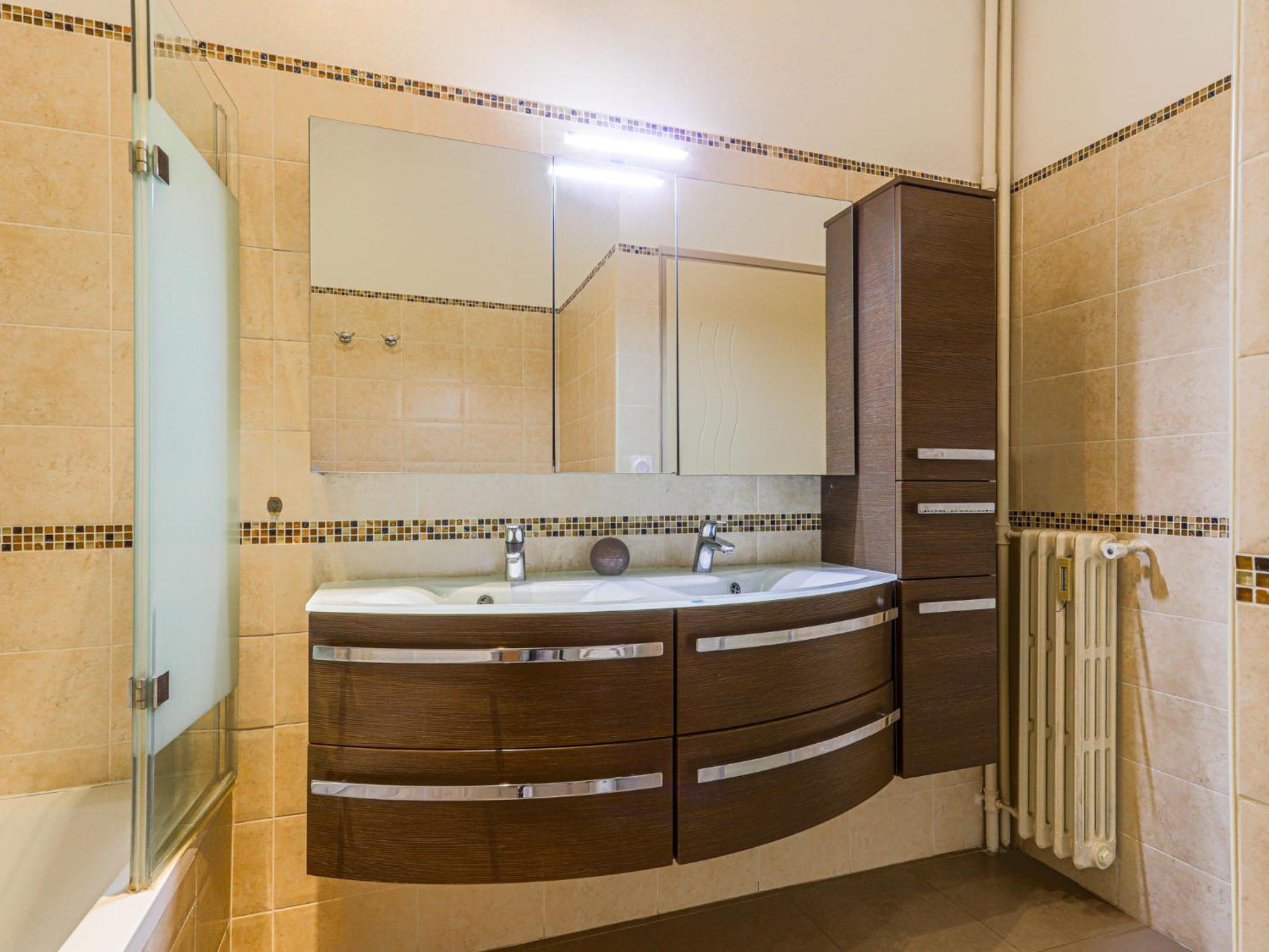 Le Victor Hugo By Interhome Appartement *