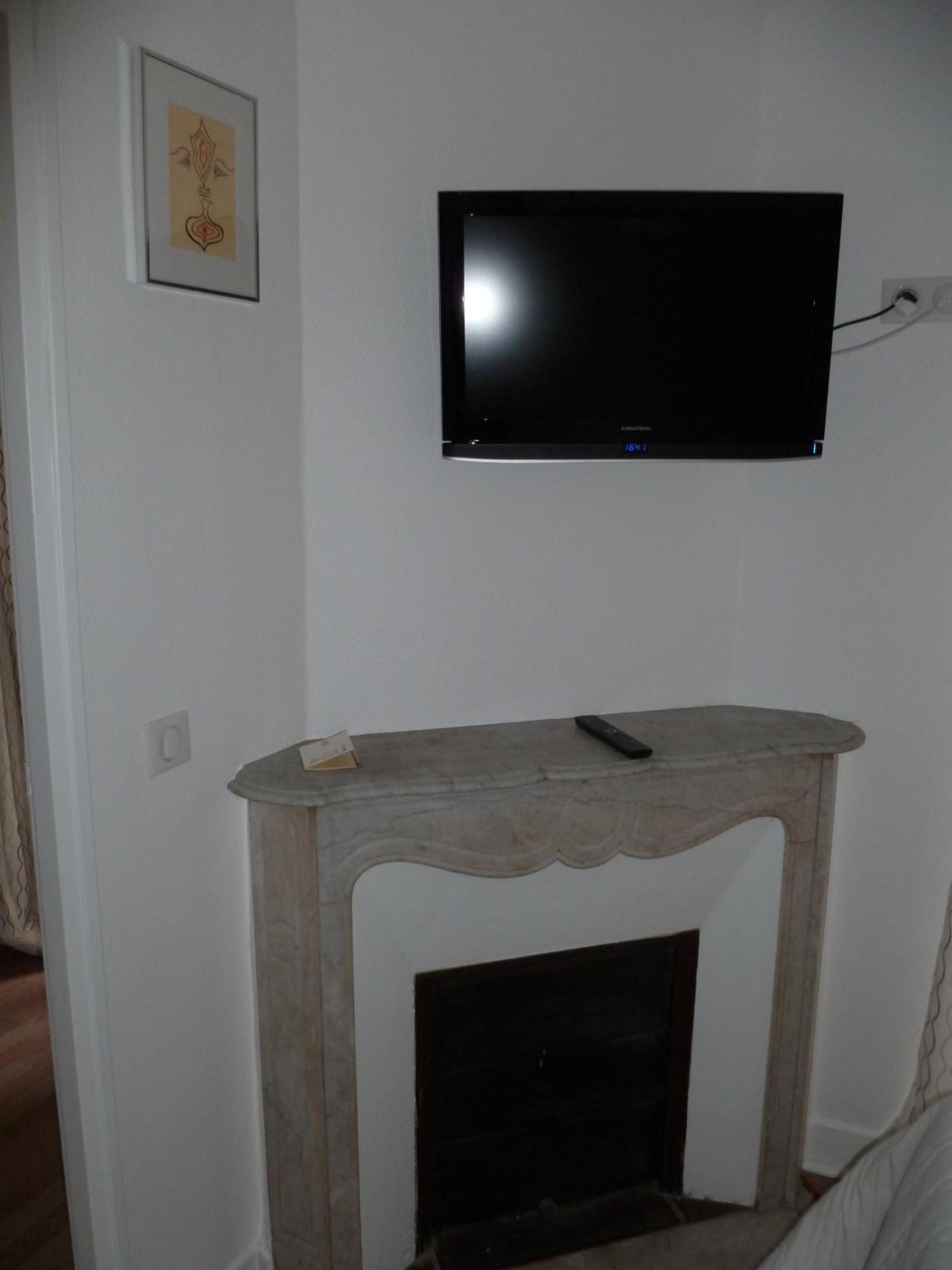 Hotel Victor Hugo 2*