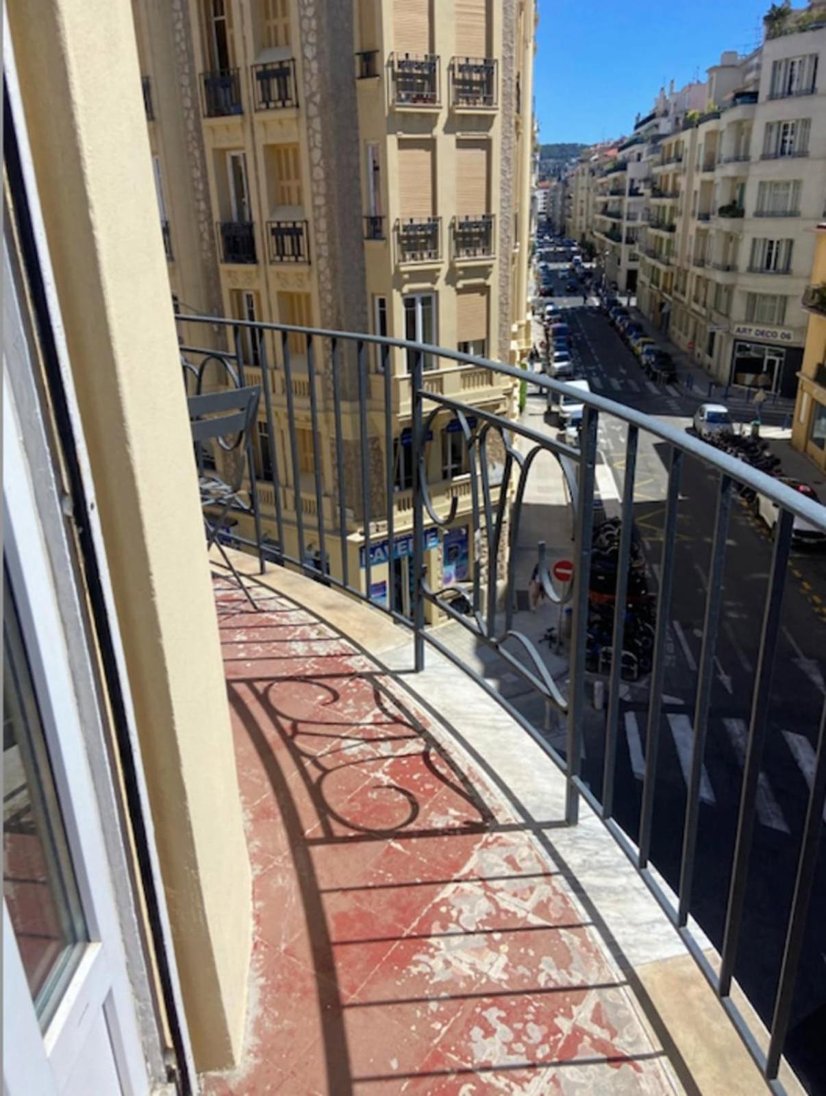 Apartment 56m With Balcony In Rotunda Near The Sea