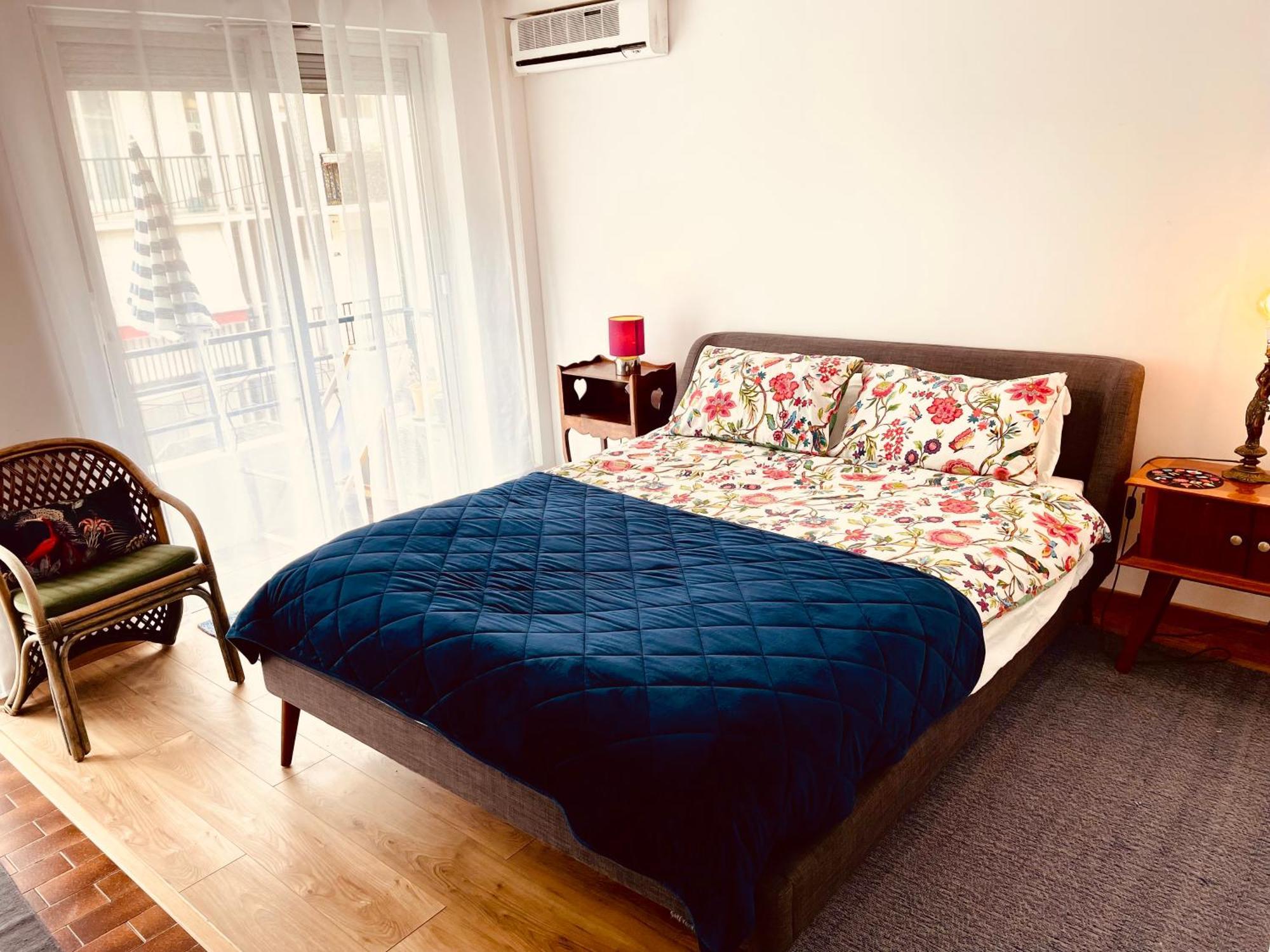 Apartment Elegant, Spacious, Central