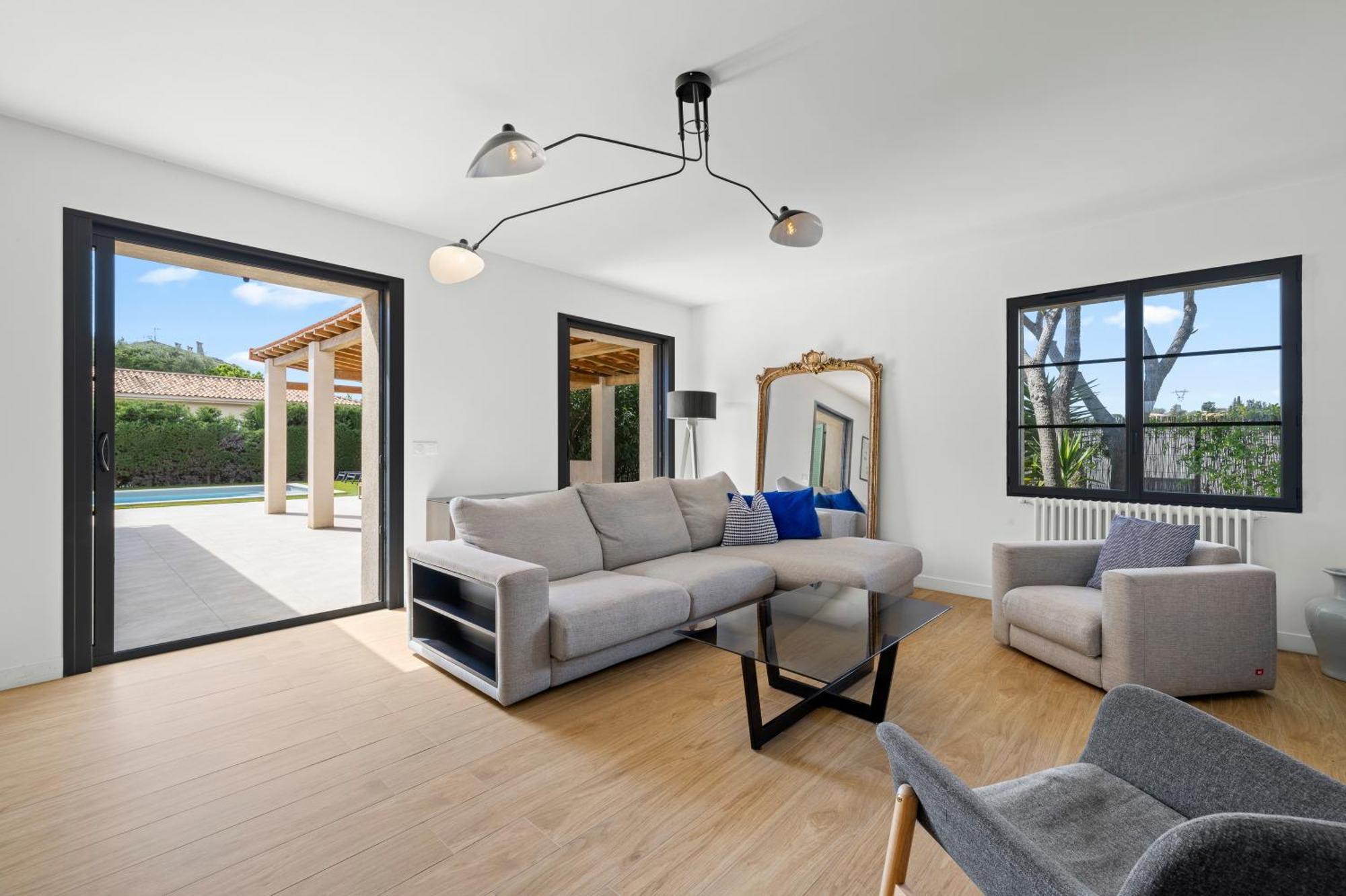 Villa Renting - Bellet - Live A Dream Pool 3 Bedroom Garden Parking