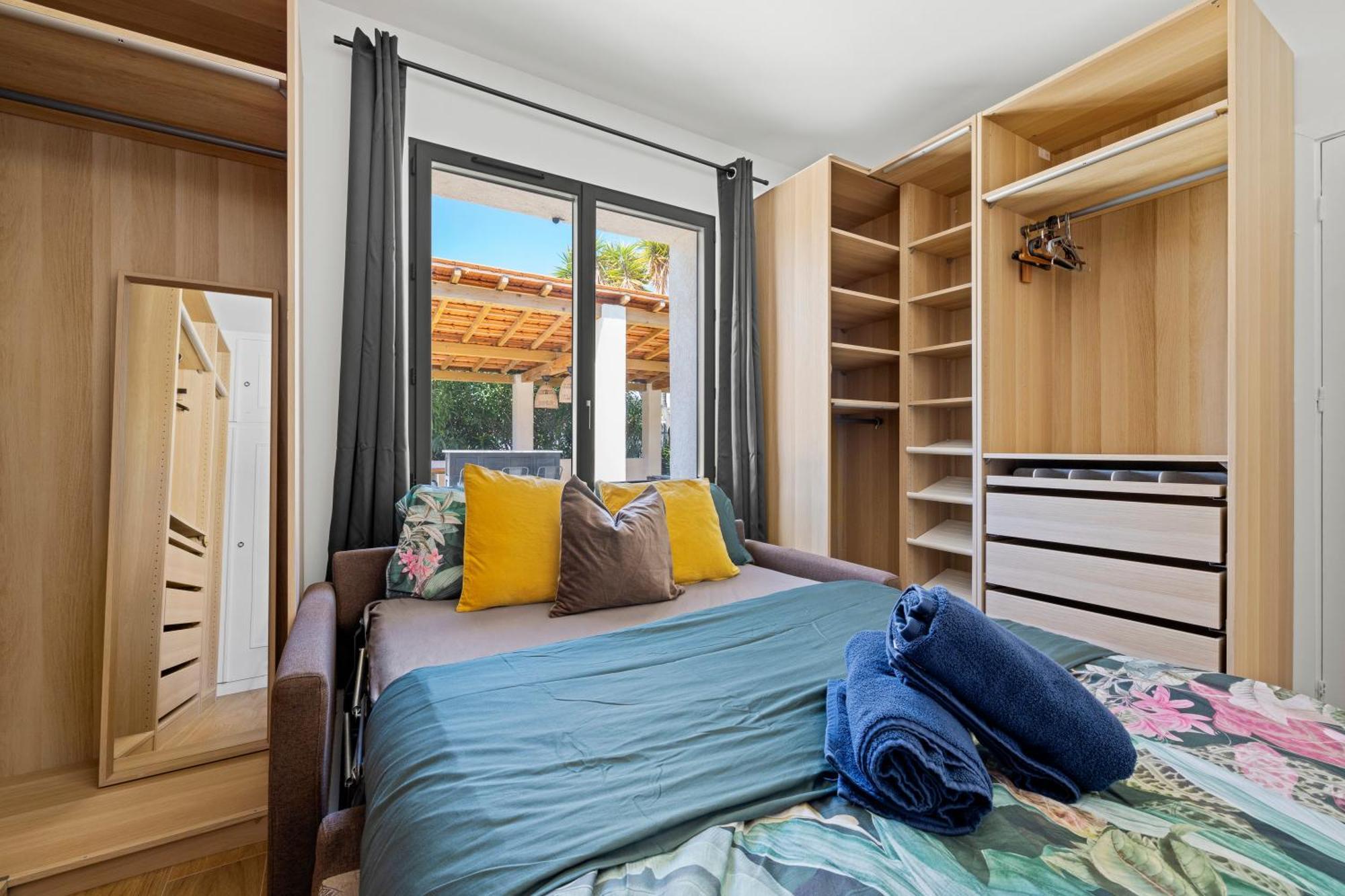 Renting - Bellet - Live A Dream Pool 3 Bedroom Garden Parking Nice