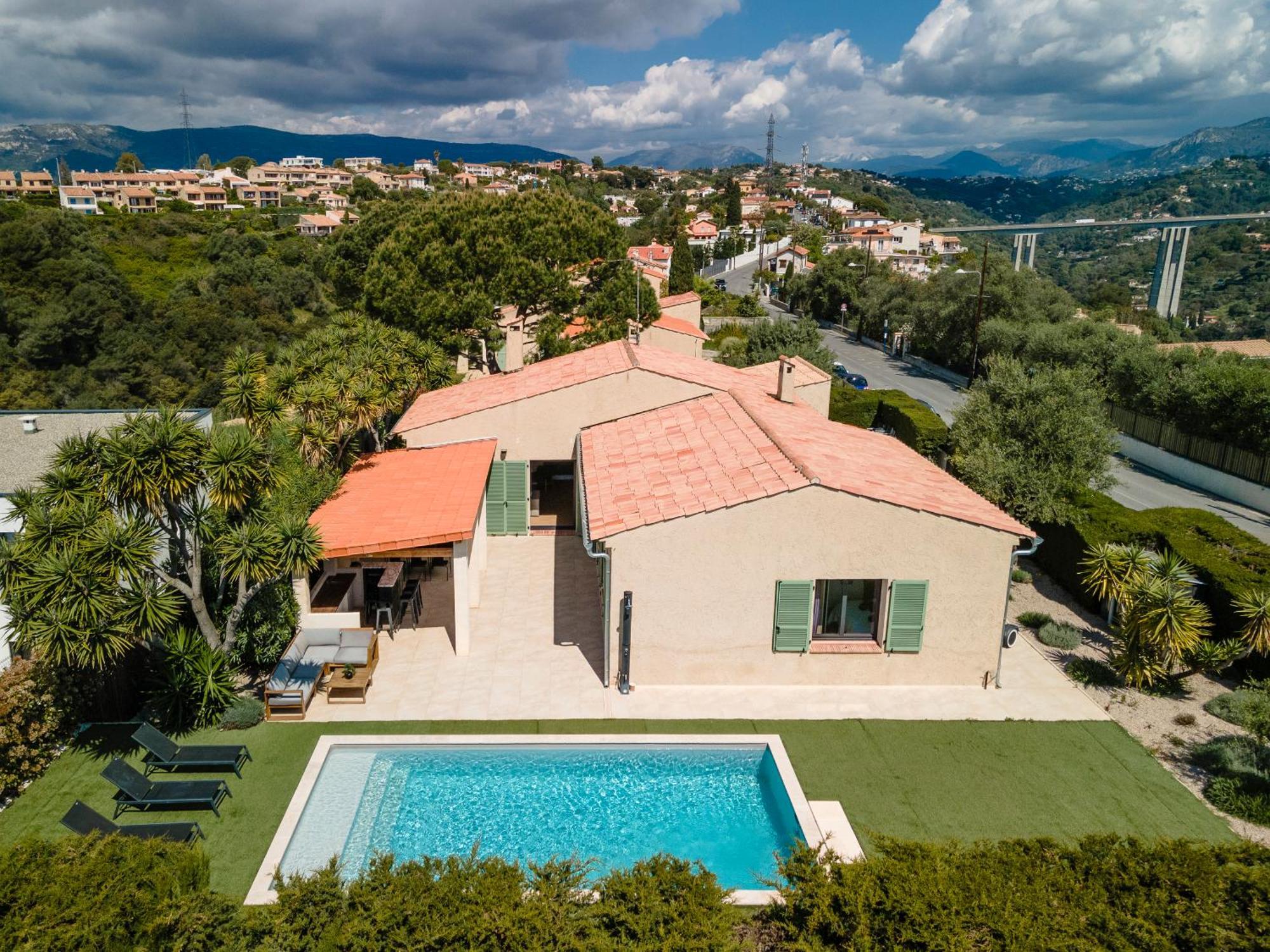 Villa Renting - Bellet - Live A Dream Pool 3 Bedroom Garden Parking Nice
